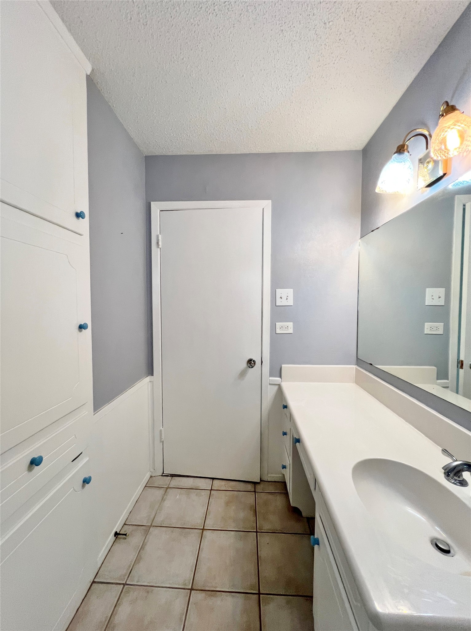1209 Irwin Drive Hurst TX 76053