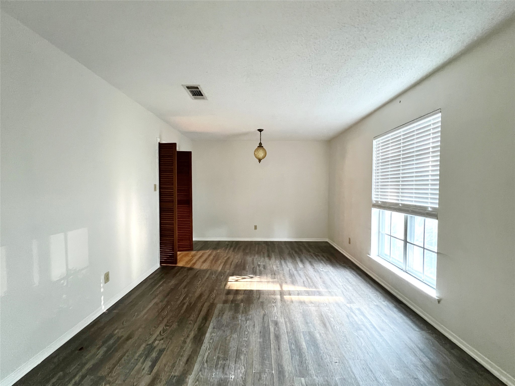 1209 Irwin Drive Hurst TX 76053