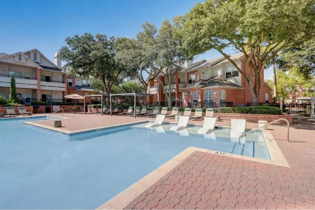 17250 Knoll Trail Drive Dallas TX 75248