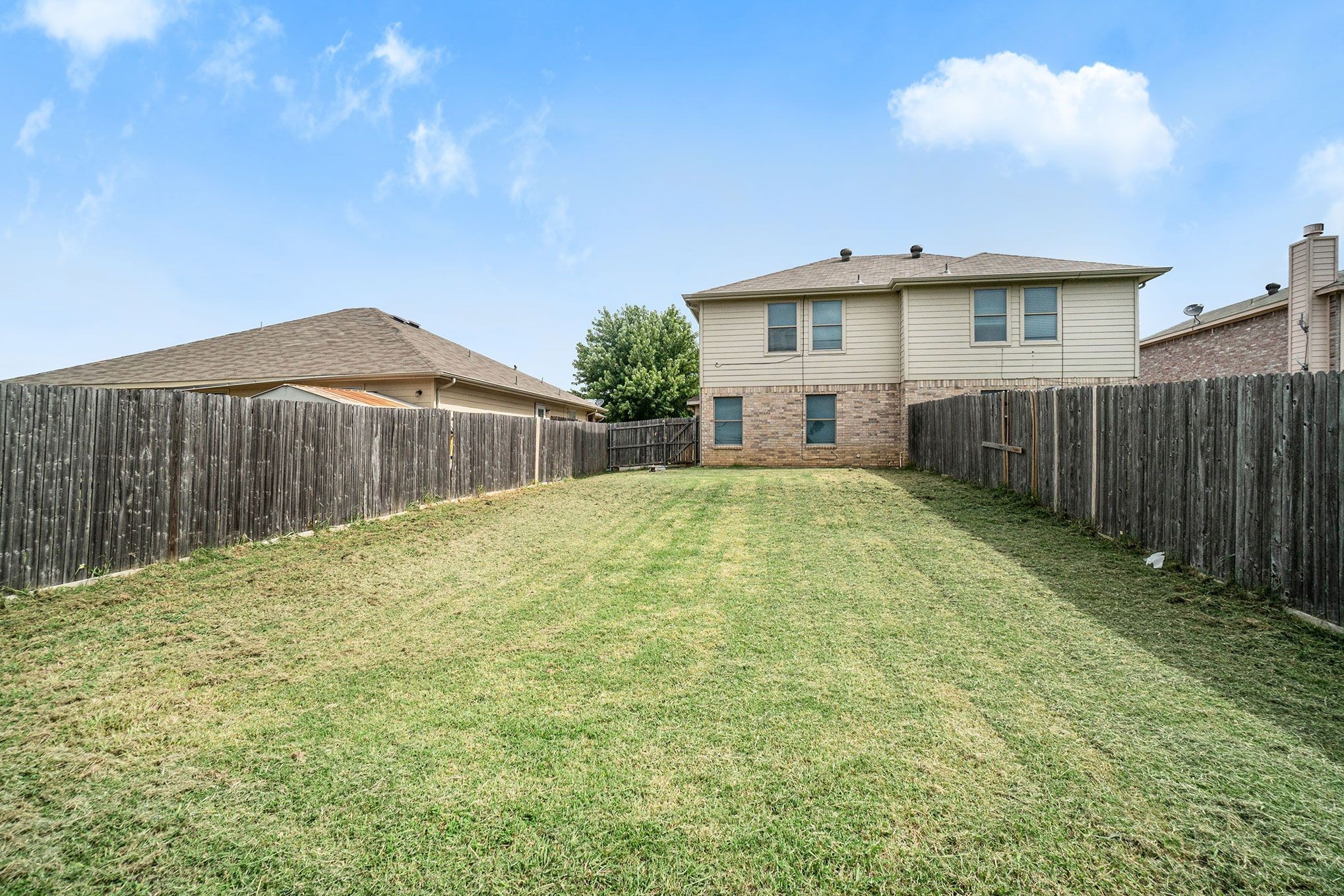 542 Mast Court Crowley TX 76036