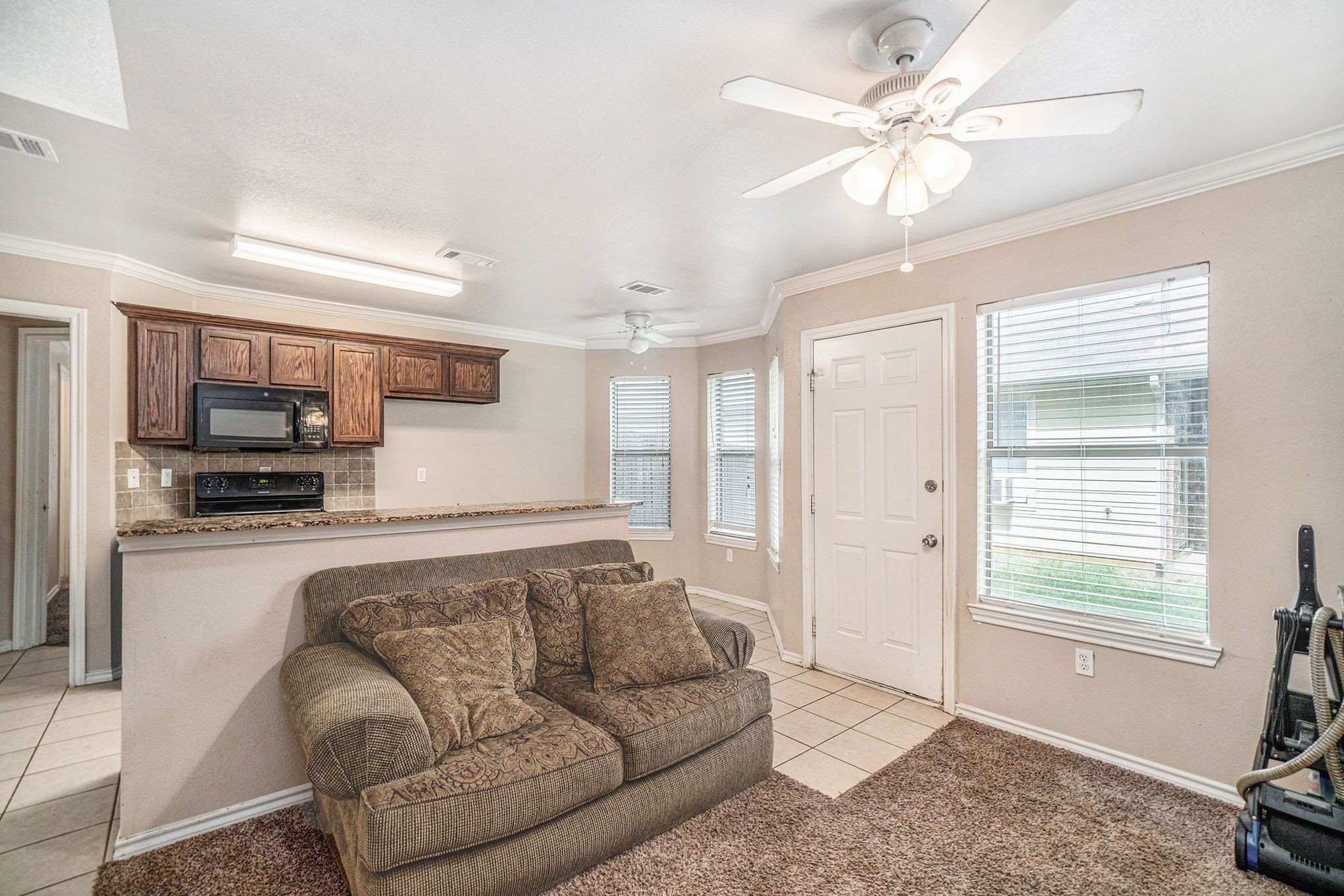 542 Mast Court Crowley TX 76036