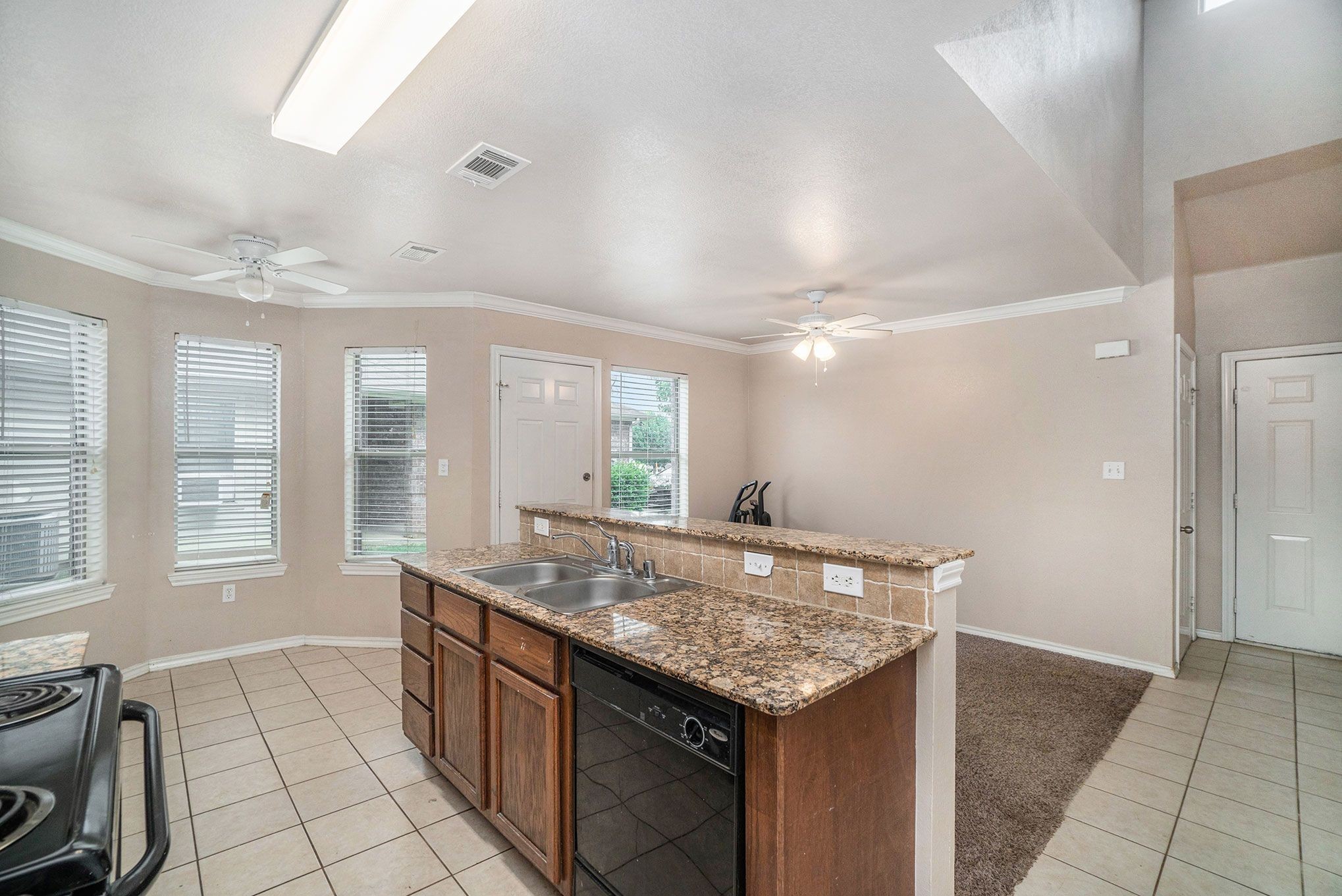 542 Mast Court Crowley TX 76036