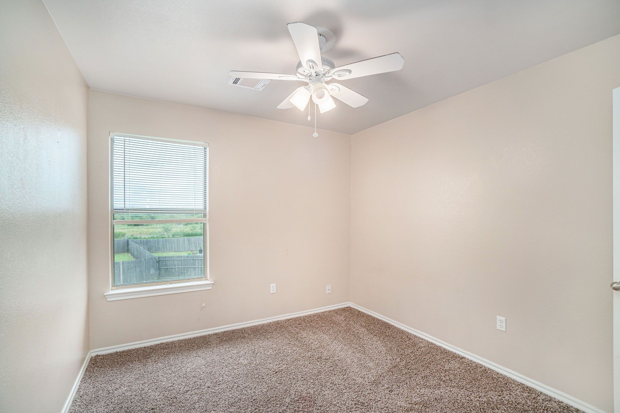 542 Mast Court Crowley TX 76036