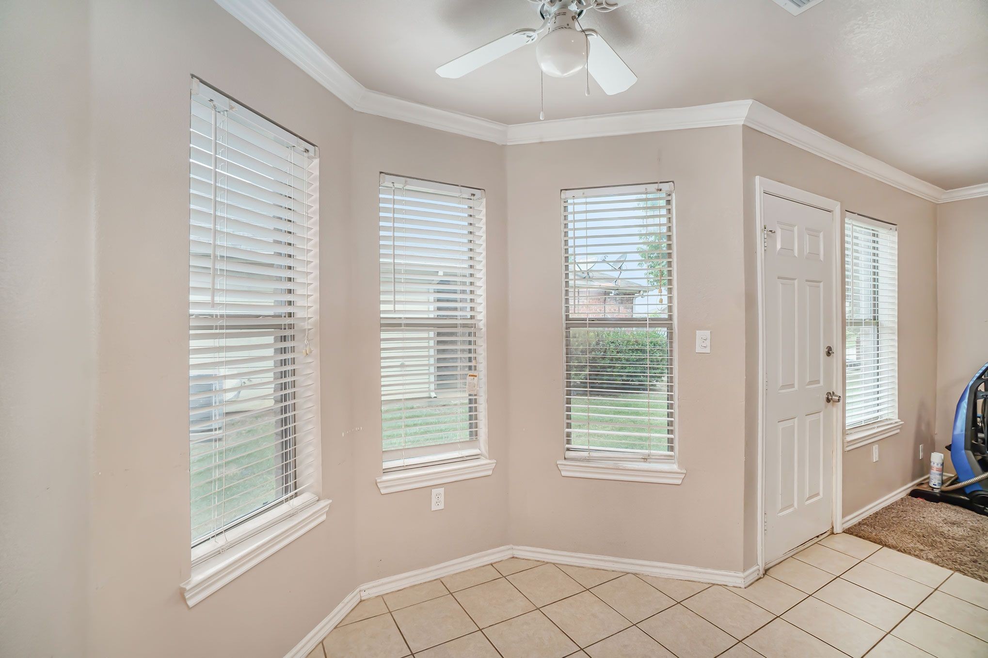 542 Mast Court Crowley TX 76036