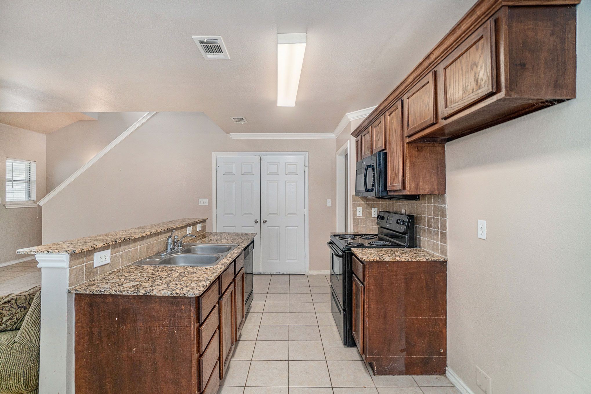 542 Mast Court Crowley TX 76036