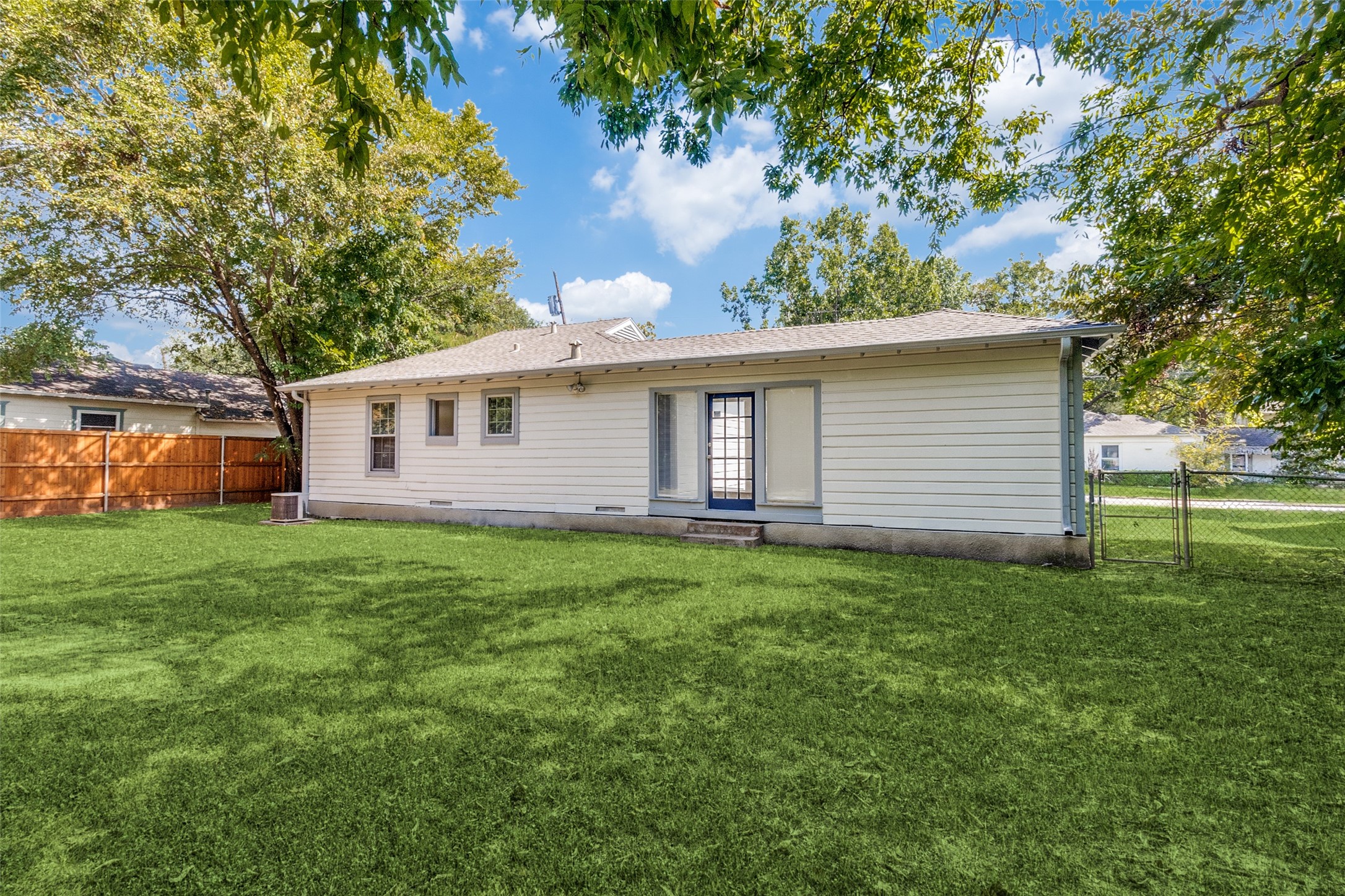 6523 Santa Fe Avenue Dallas TX 75223