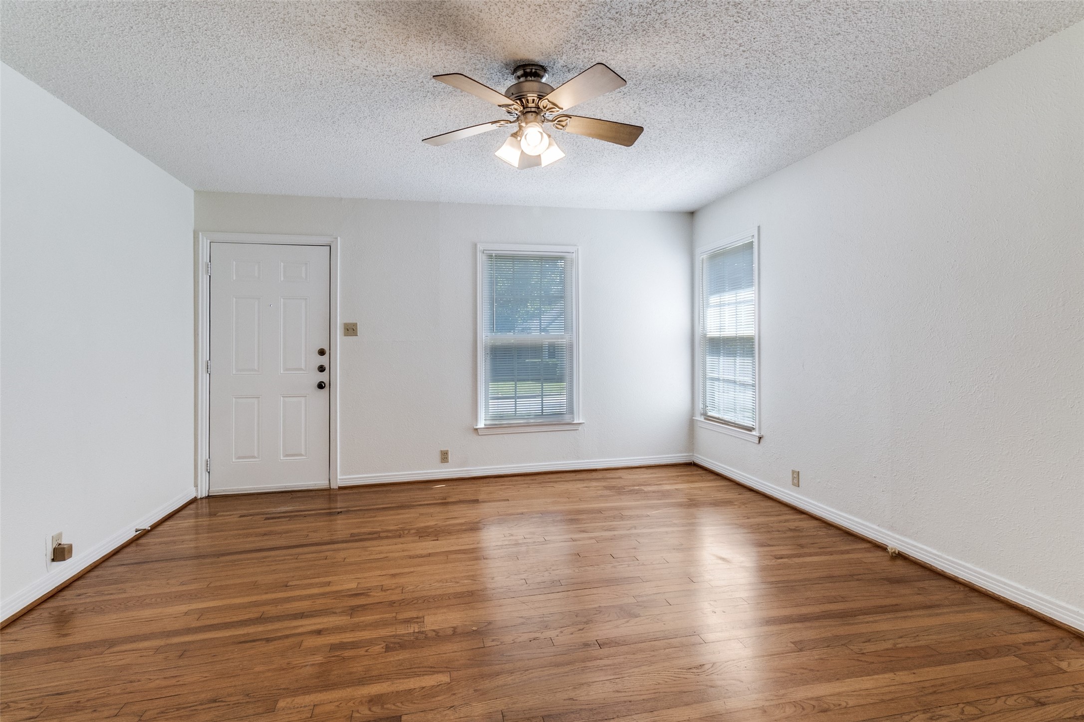 6523 Santa Fe Avenue Dallas TX 75223