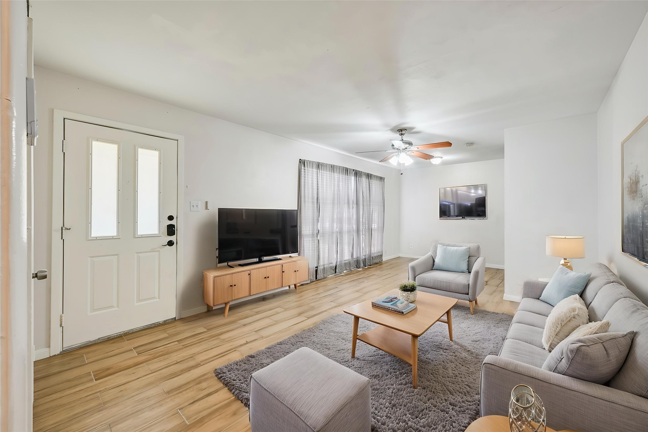 1905 S Cooper Street Arlington TX 76010