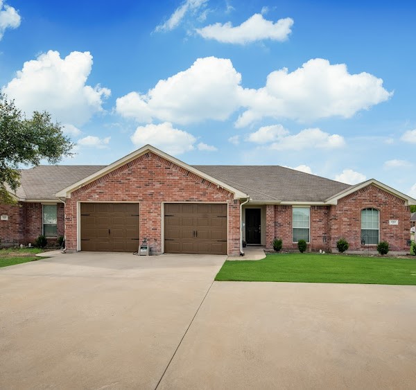 803 Hibiscus Trail Waxahachie TX 75165