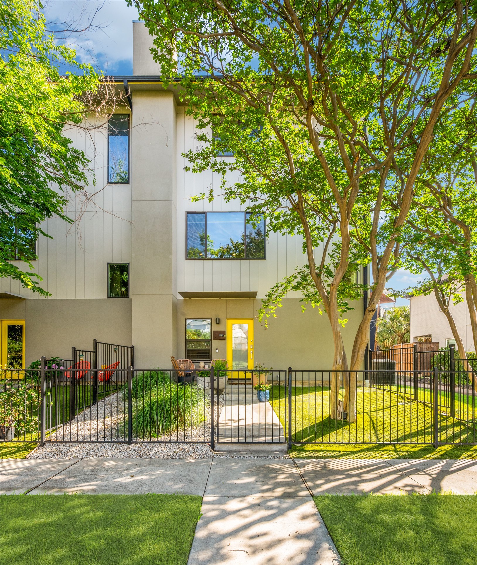 2630 Calvin Street Dallas TX 75204