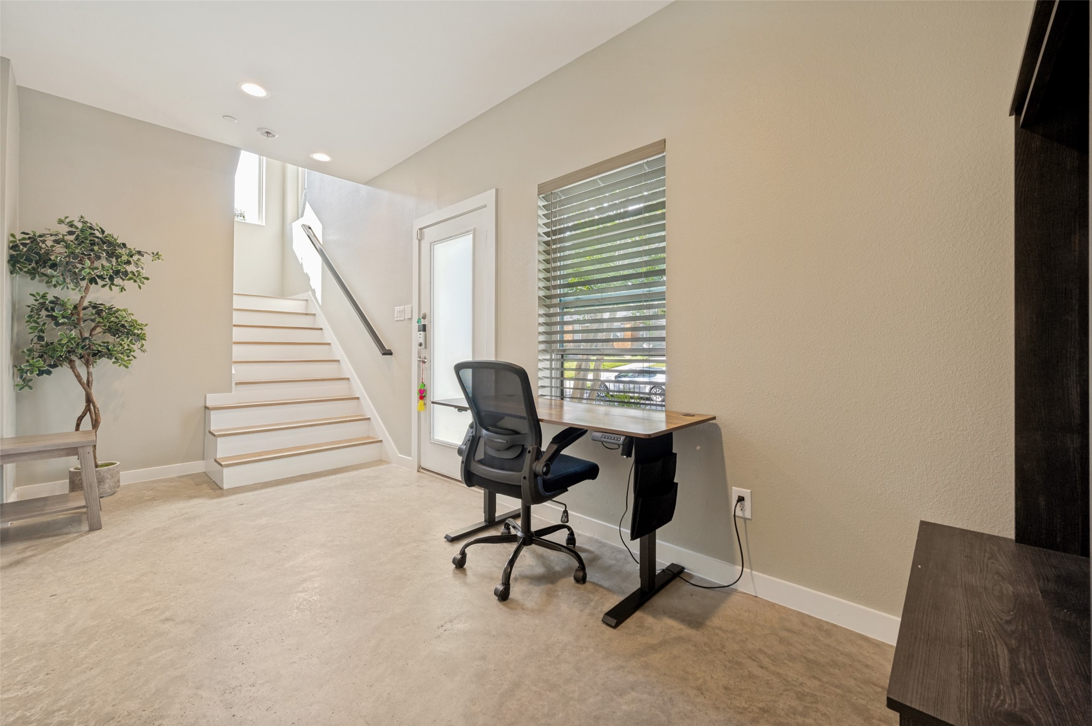 2630 Calvin Street Dallas TX 75204