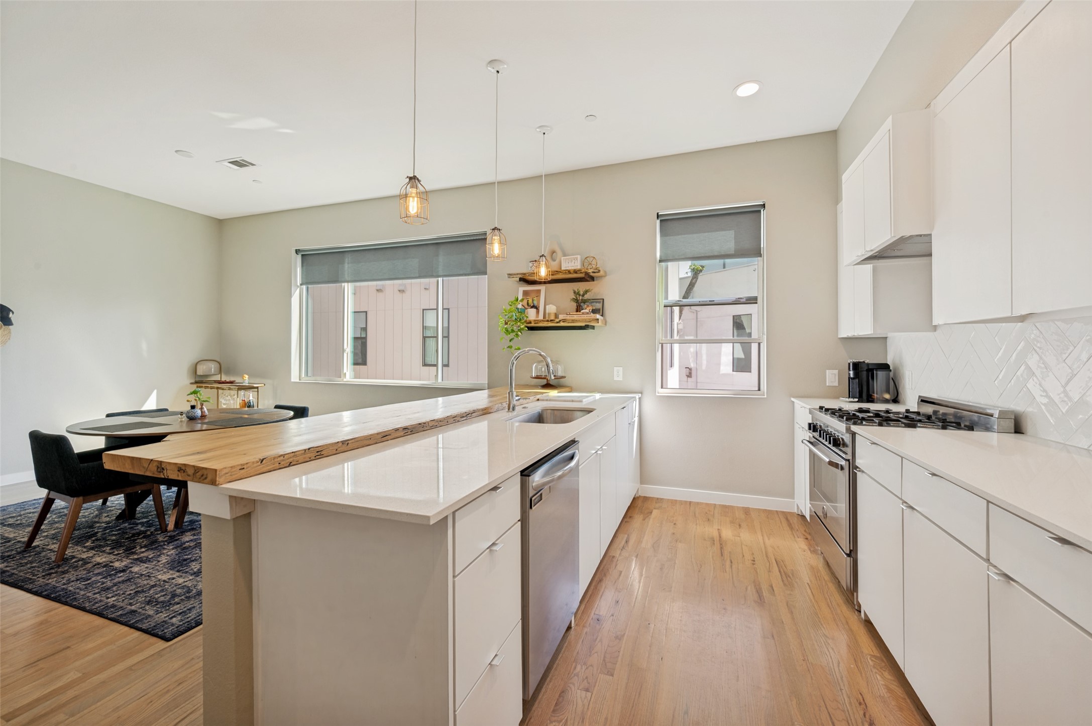 2630 Calvin Street Dallas TX 75204