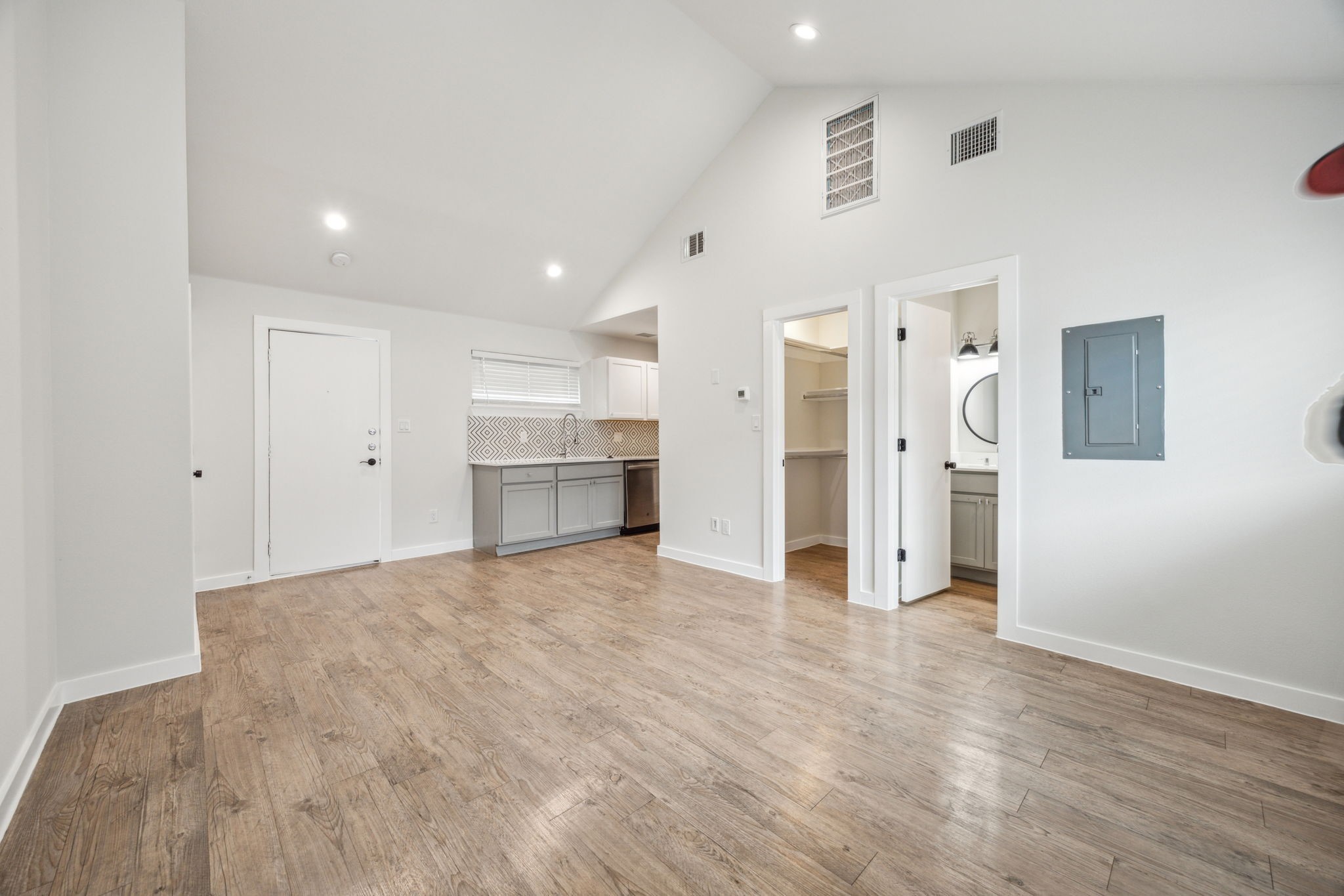 5018 San Jacinto Street Dallas TX 75206