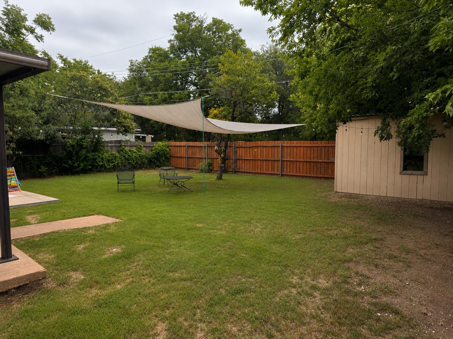 2122 Riviera Drive Dallas TX 75211