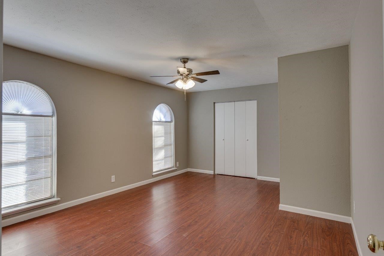 5709 Christie Lane Garland TX 75044