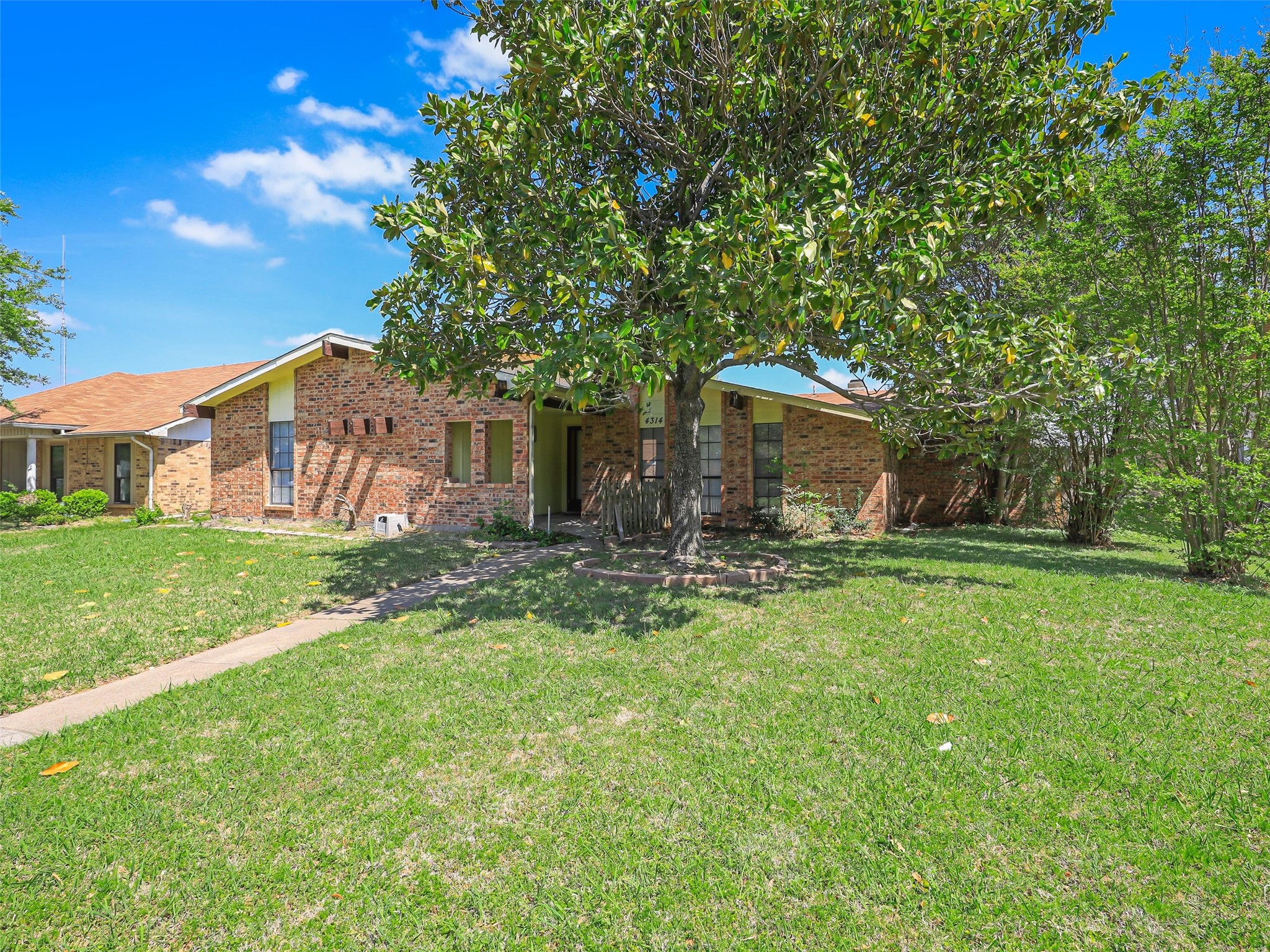 4314 Arrowwood Street Mesquite TX 75150