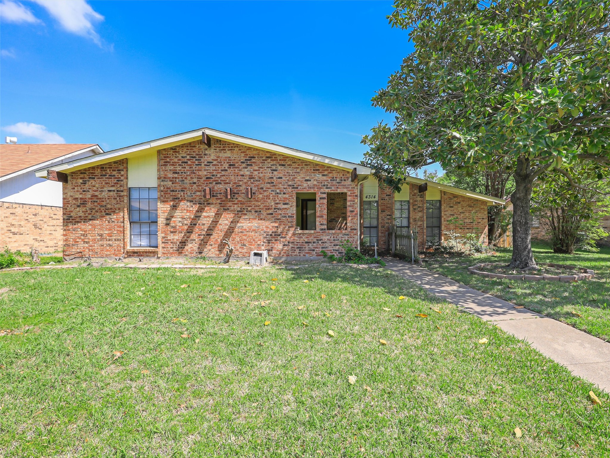 4314 Arrowwood Street Mesquite TX 75150