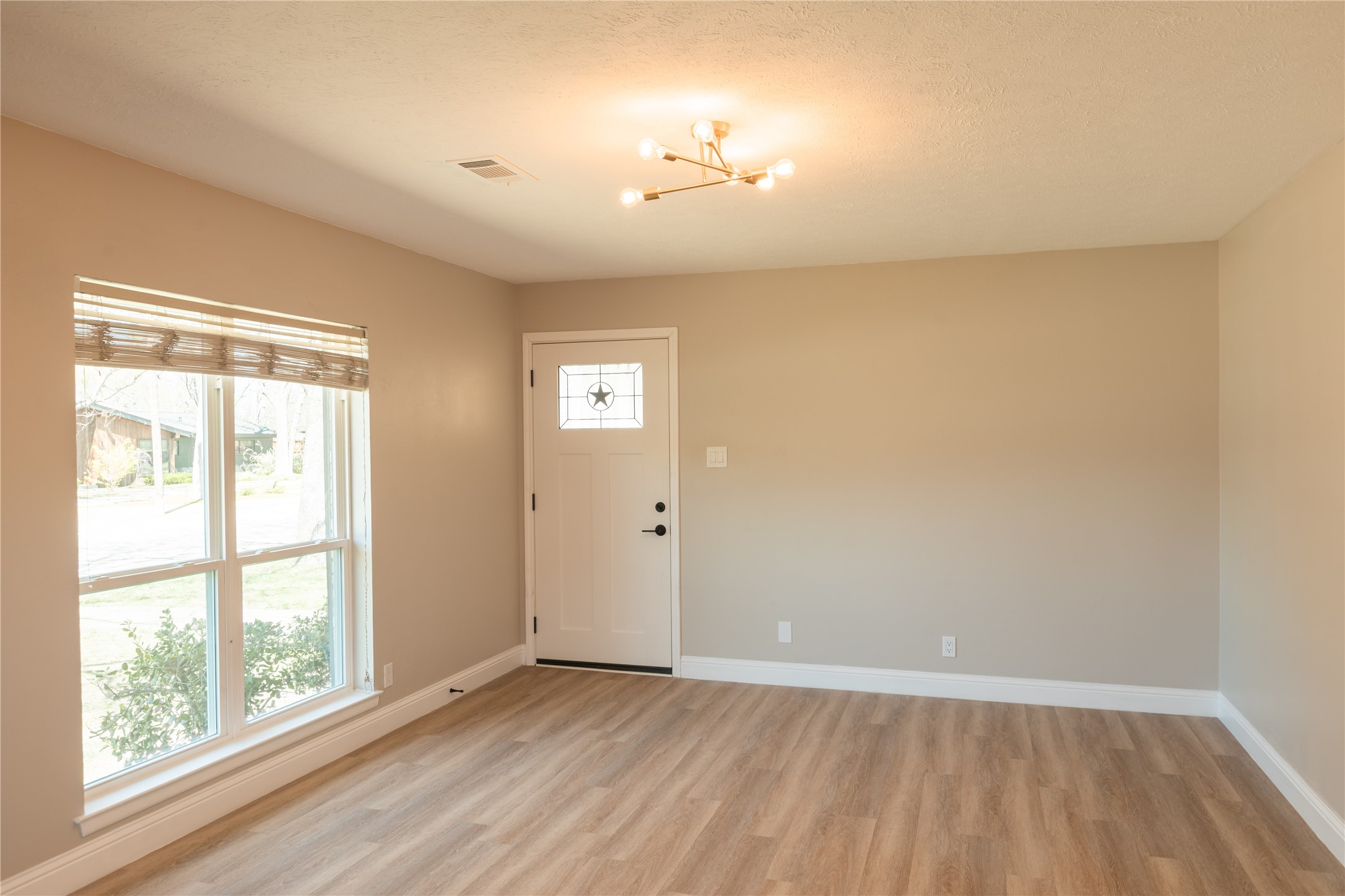 602 N Morris Street Mckinney TX 75069