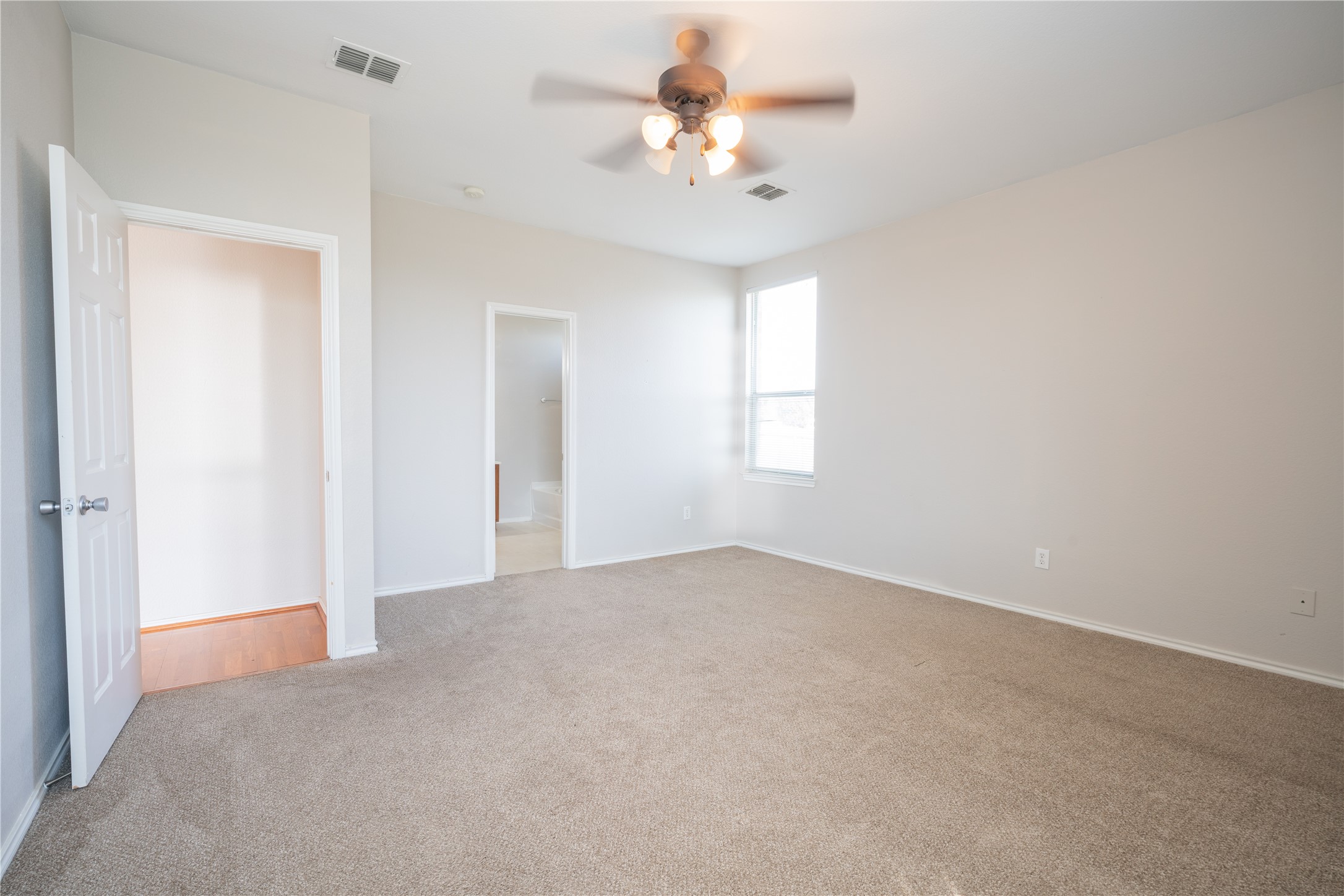 524 Zachum Drive Arlington TX 76002