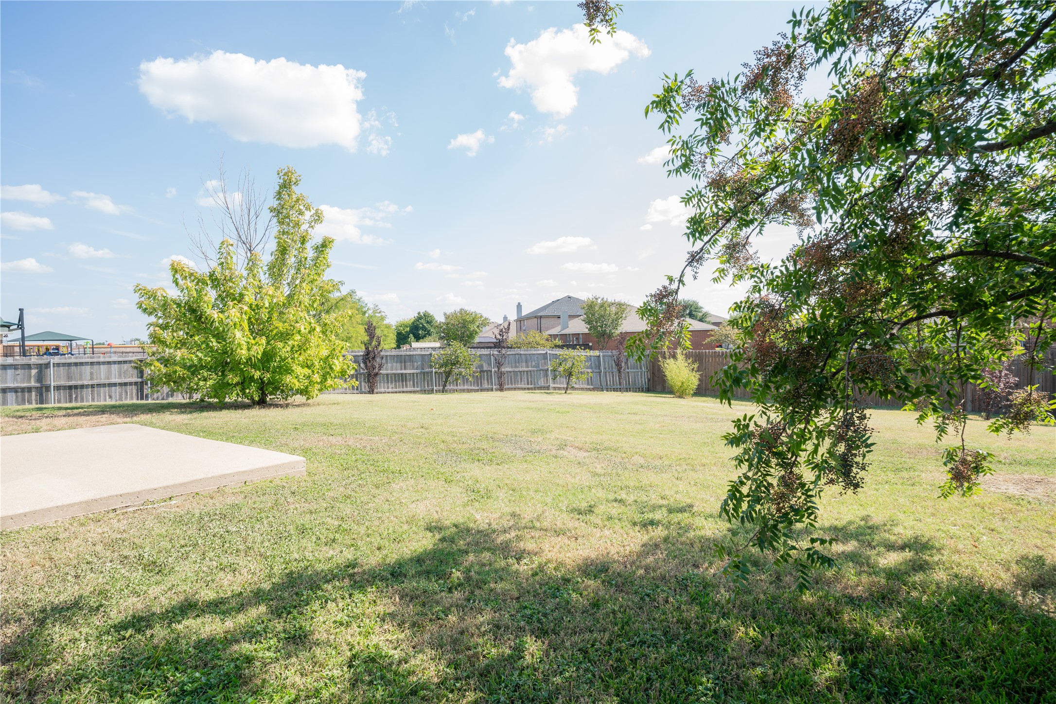 524 Zachum Drive Arlington TX 76002