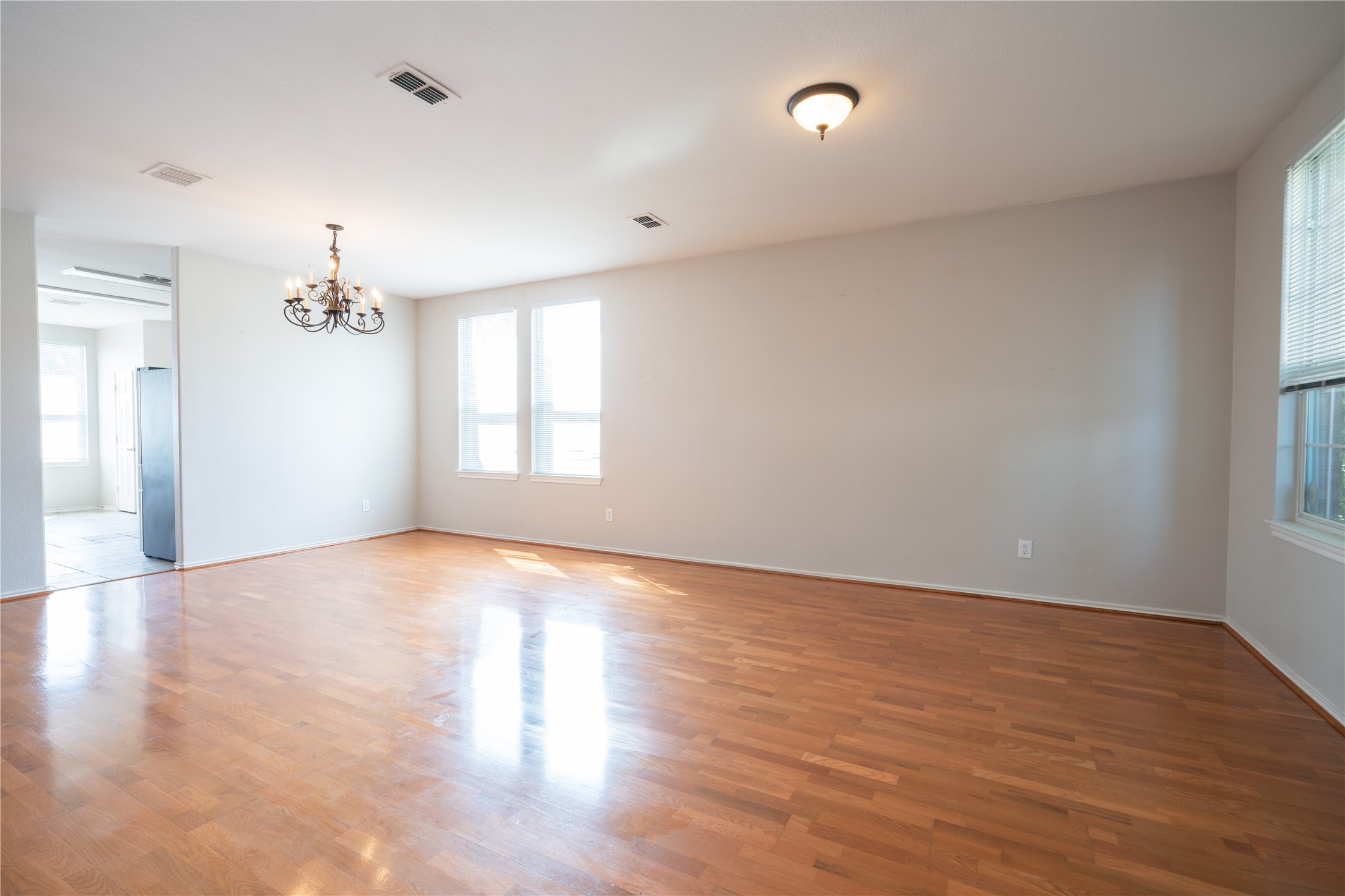 524 Zachum Drive Arlington TX 76002