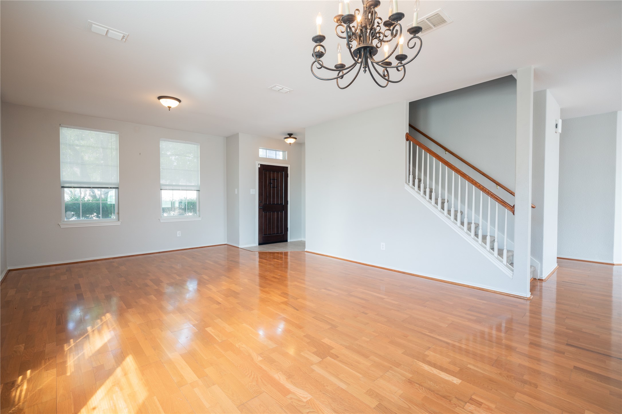 524 Zachum Drive Arlington TX 76002