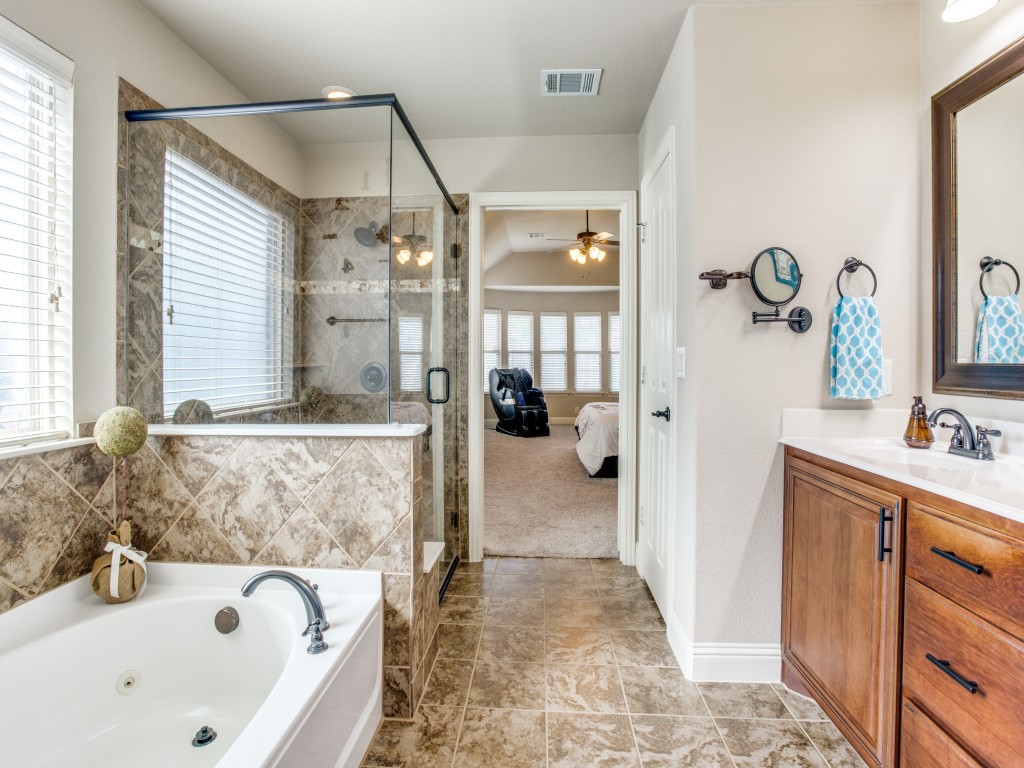804 Longhorn Drive Aubrey TX 76227