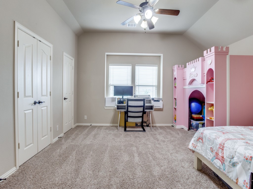 804 Longhorn Drive Aubrey TX 76227