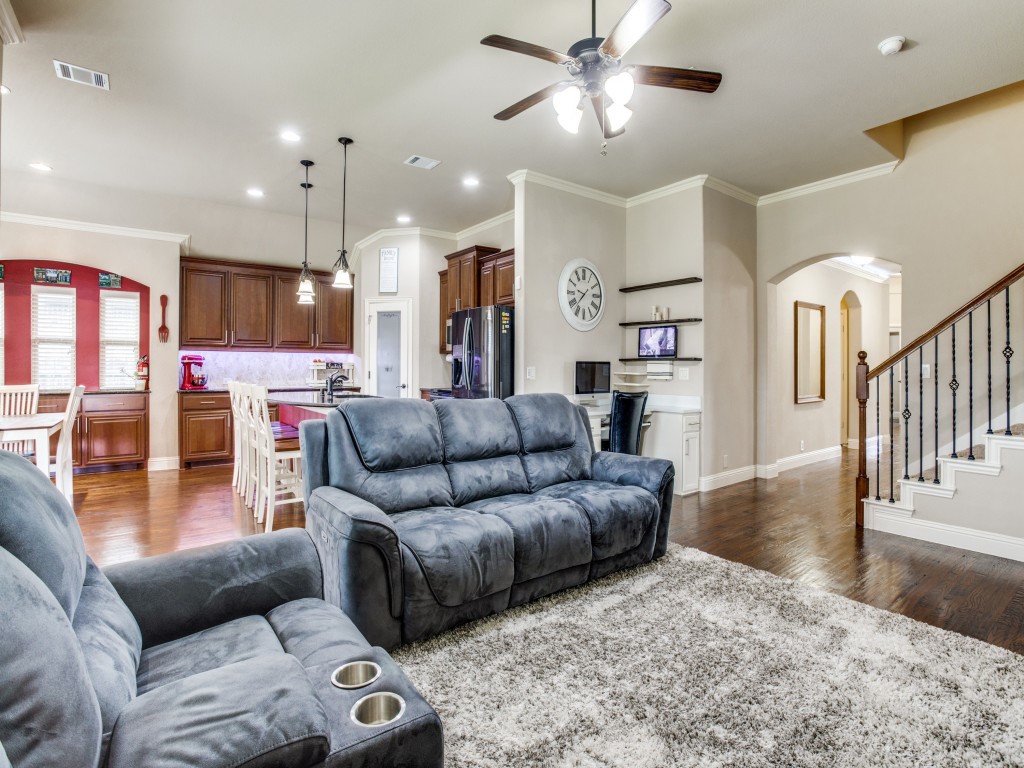 804 Longhorn Drive Aubrey TX 76227