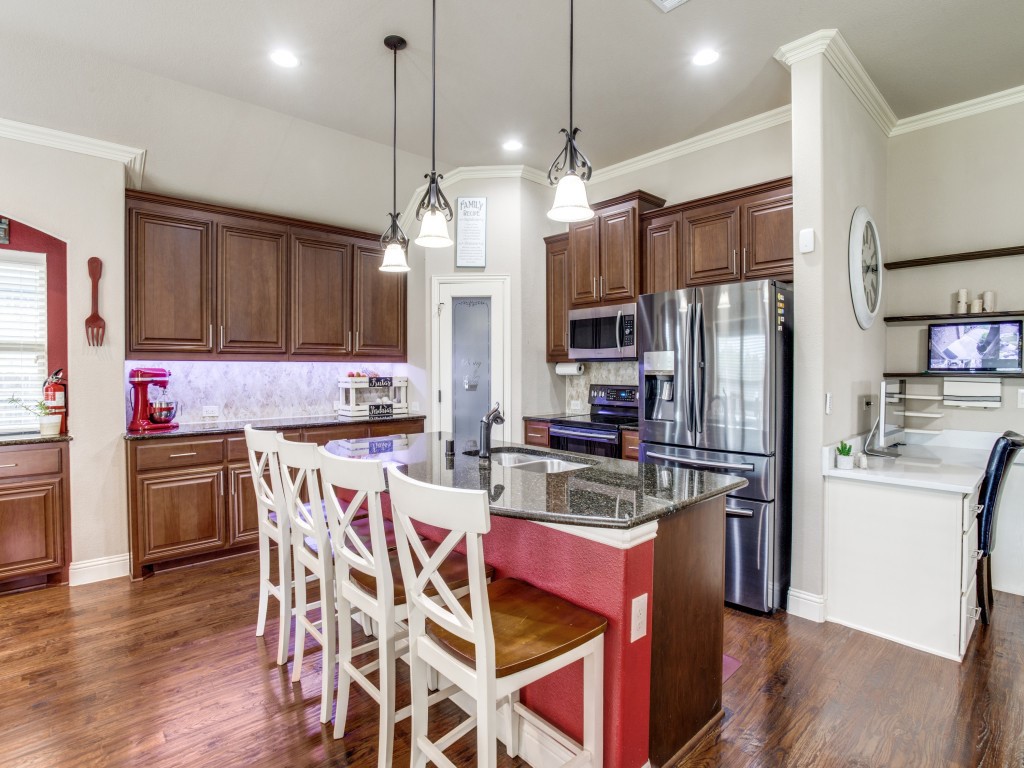 804 Longhorn Drive Aubrey TX 76227