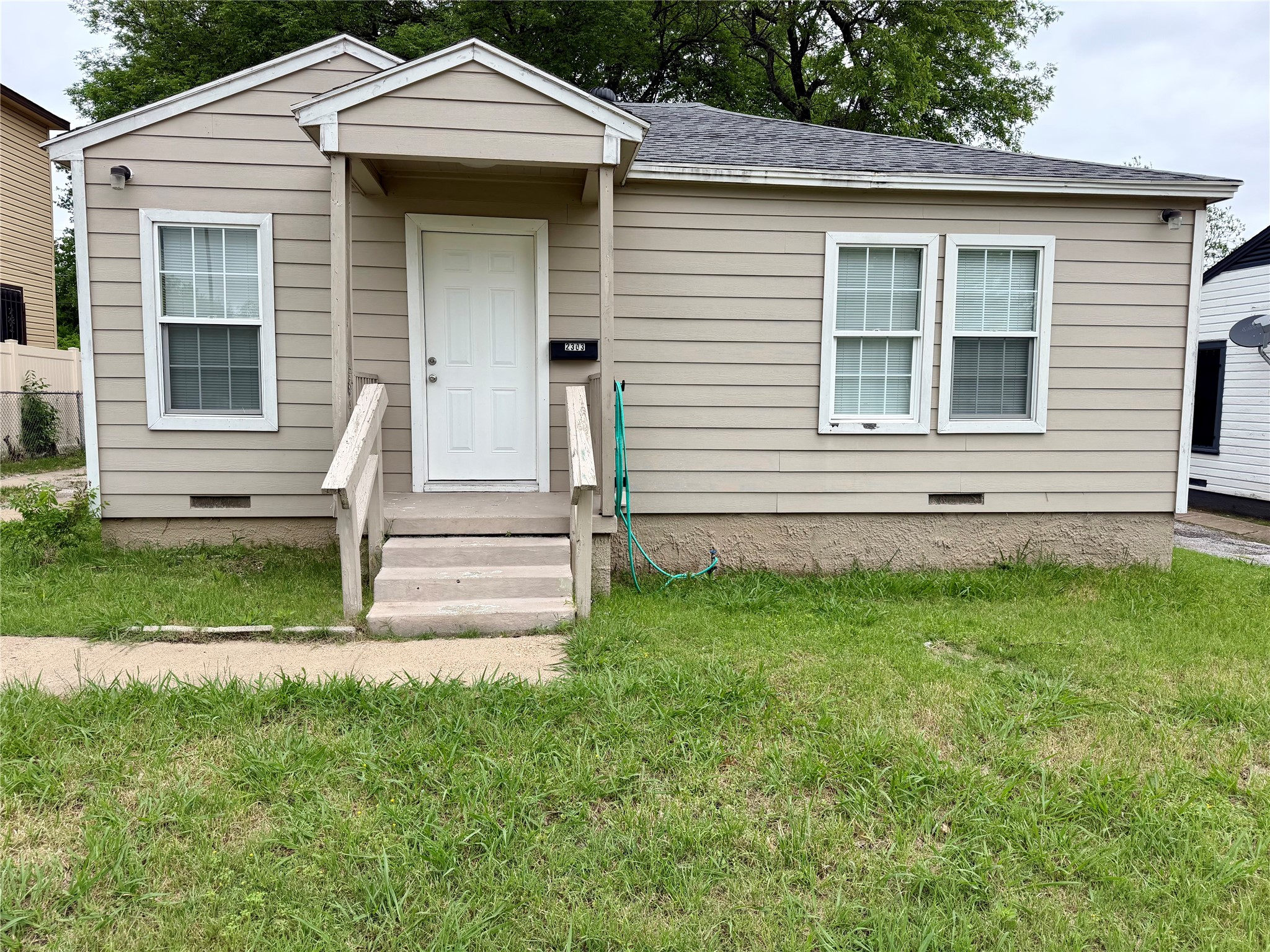 2303 Deer Path Drive Dallas TX 75216