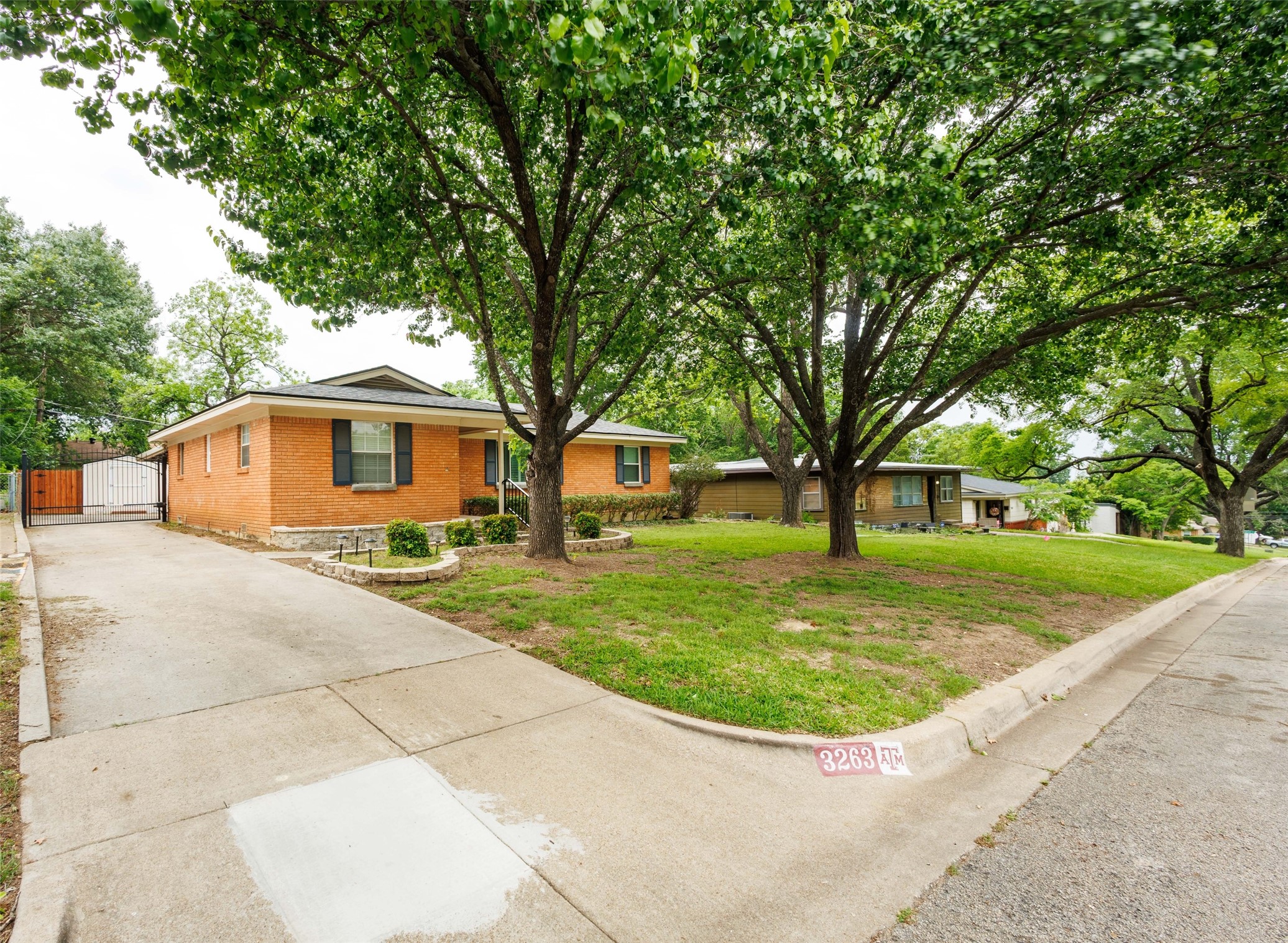 3263 Bilglade Road Fort Worth TX 76133