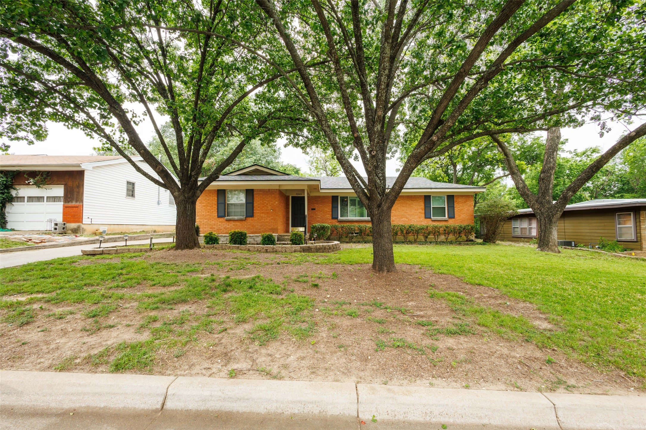 3263 Bilglade Road Fort Worth TX 76133