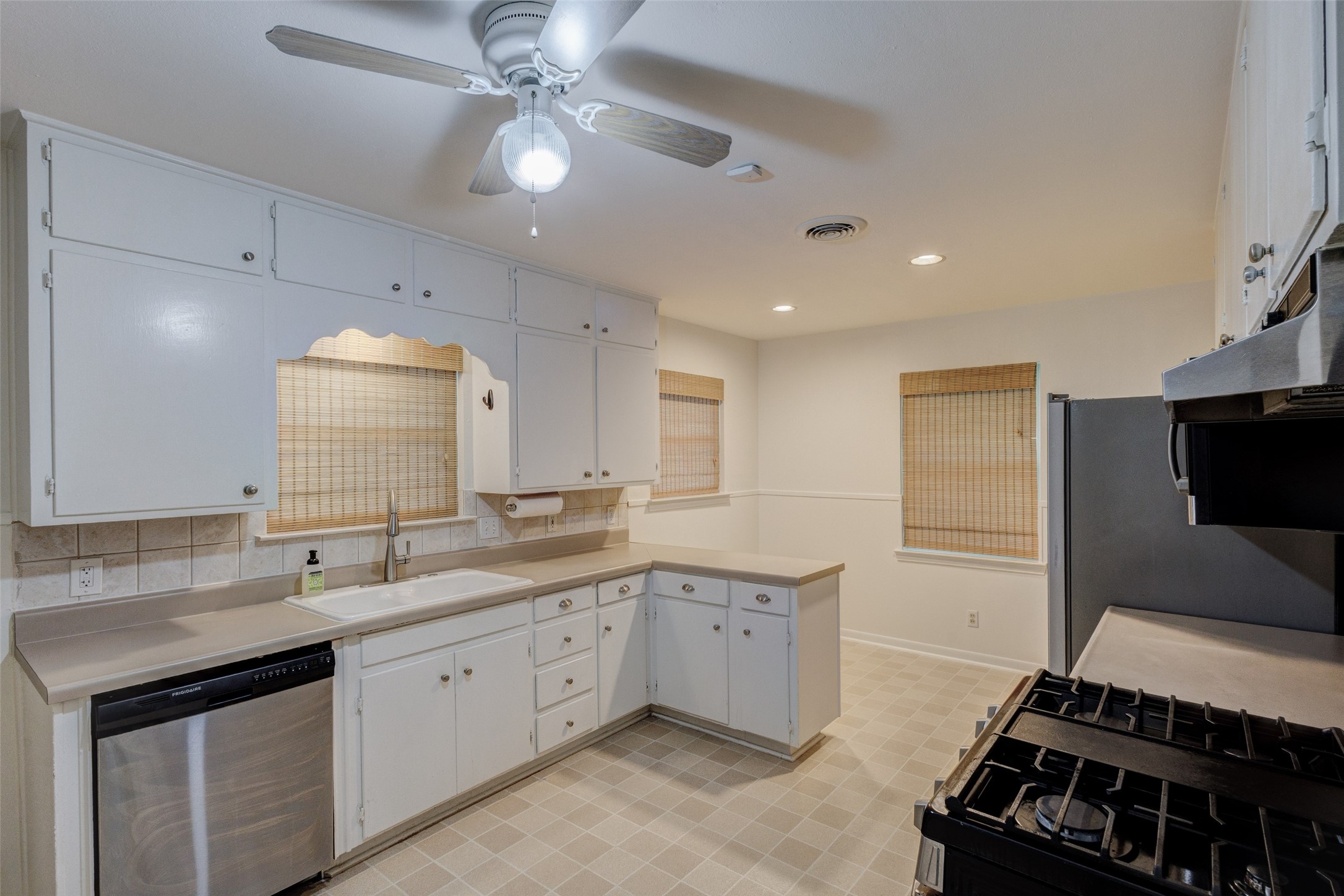 3263 Bilglade Road Fort Worth TX 76133
