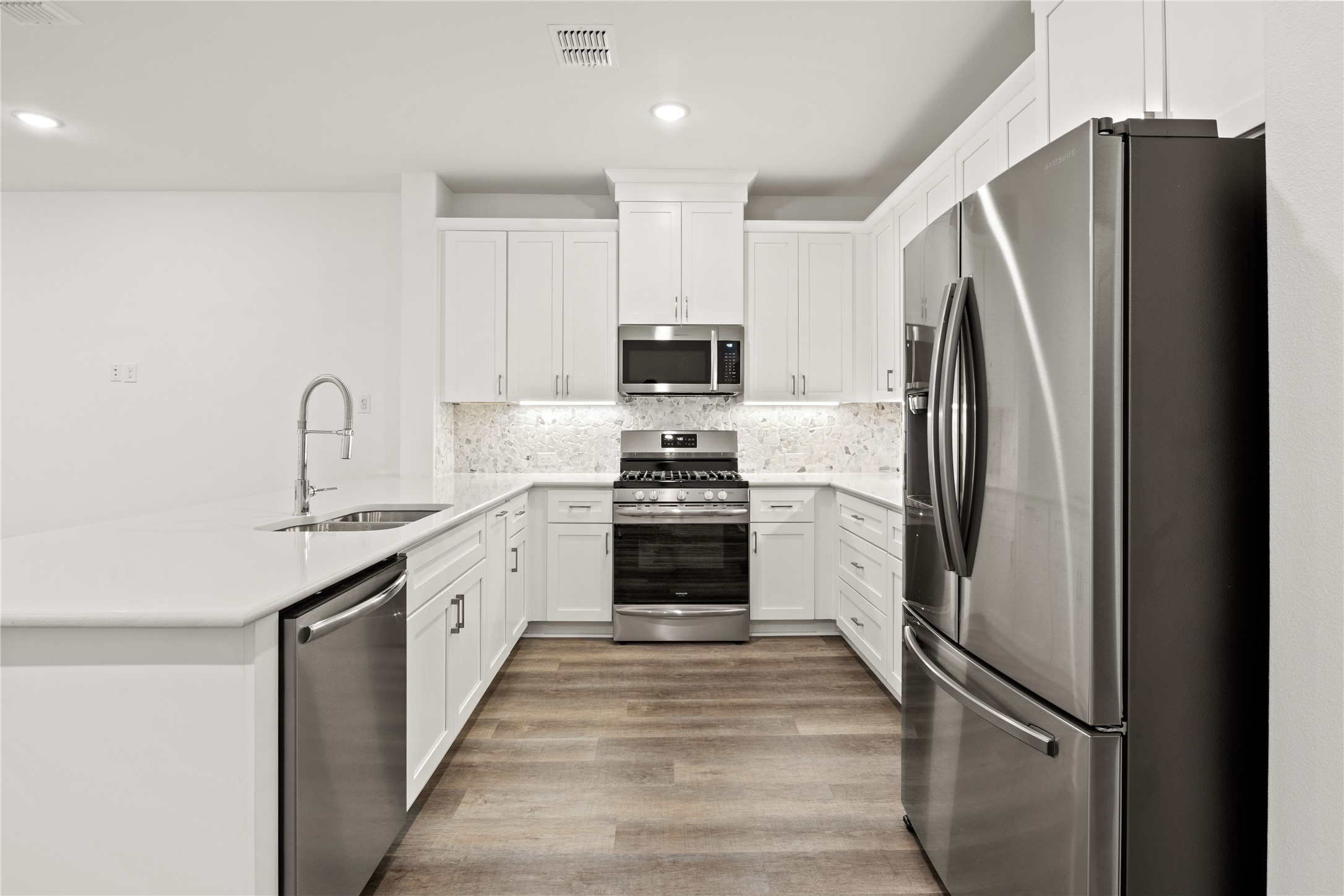 812 Trace Hawk Lane Arlington TX 76005