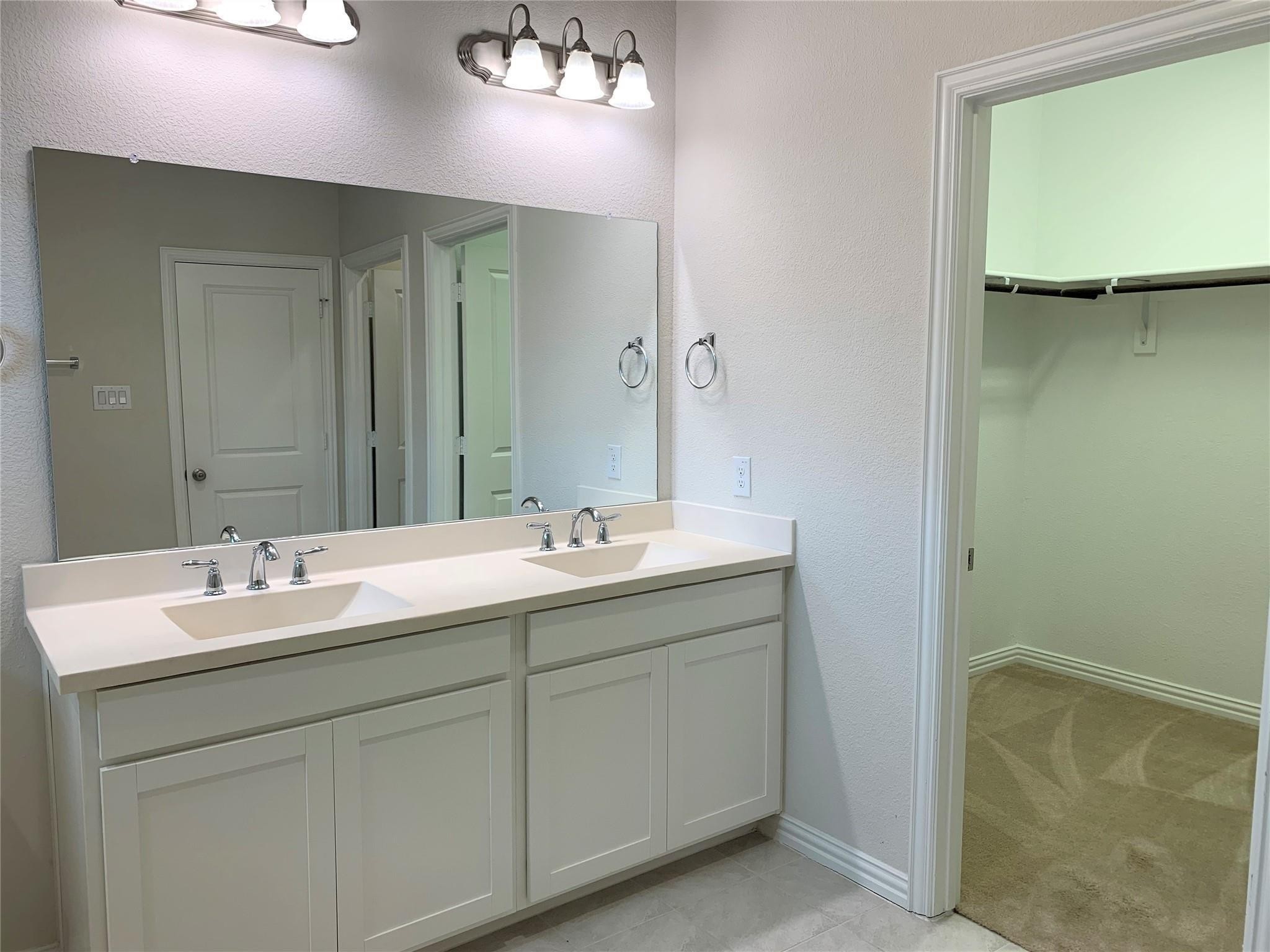17768 Coralberry Drive Dallas TX 75252