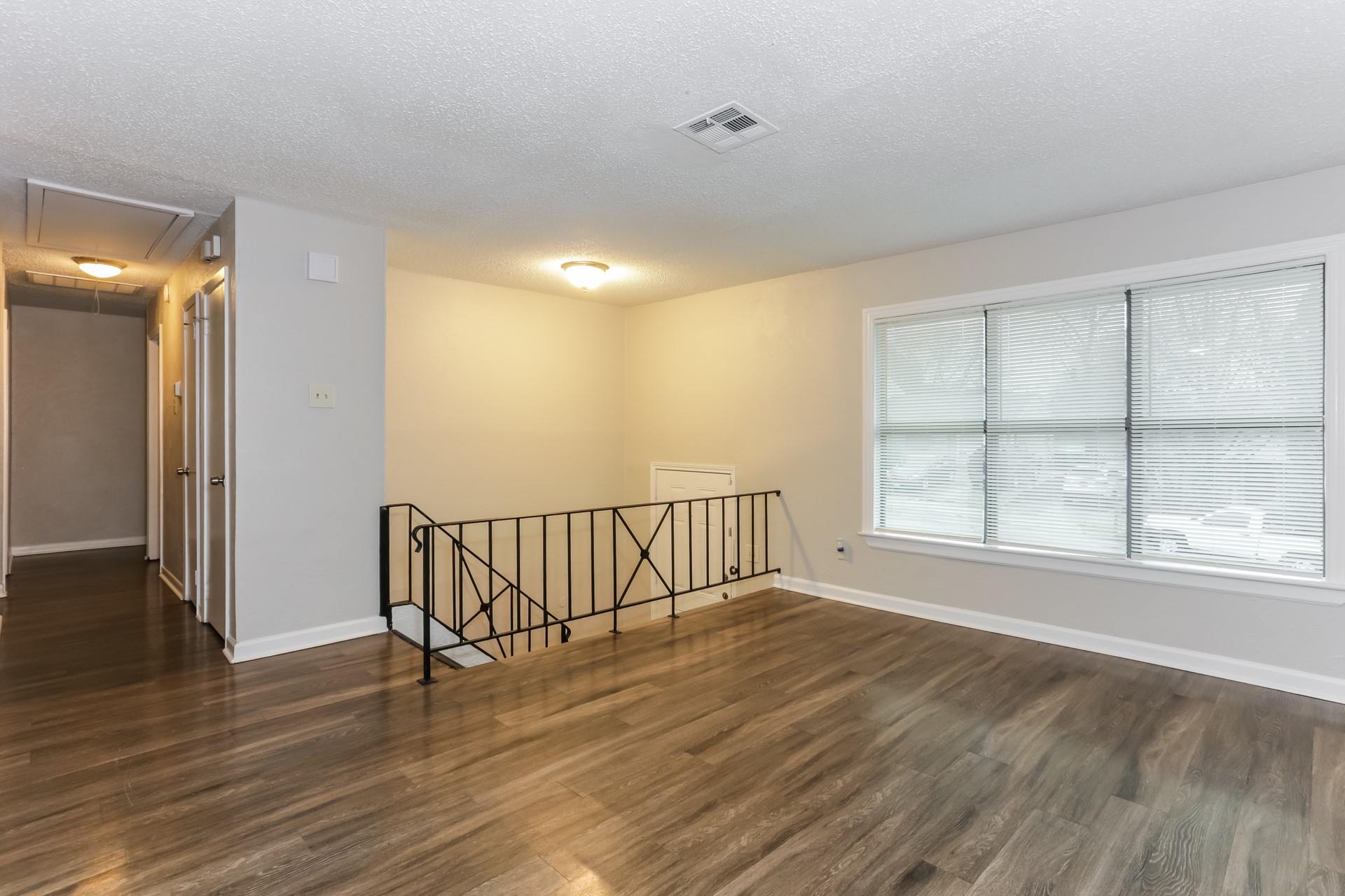 917 Montclair Drive Garland TX 75040
