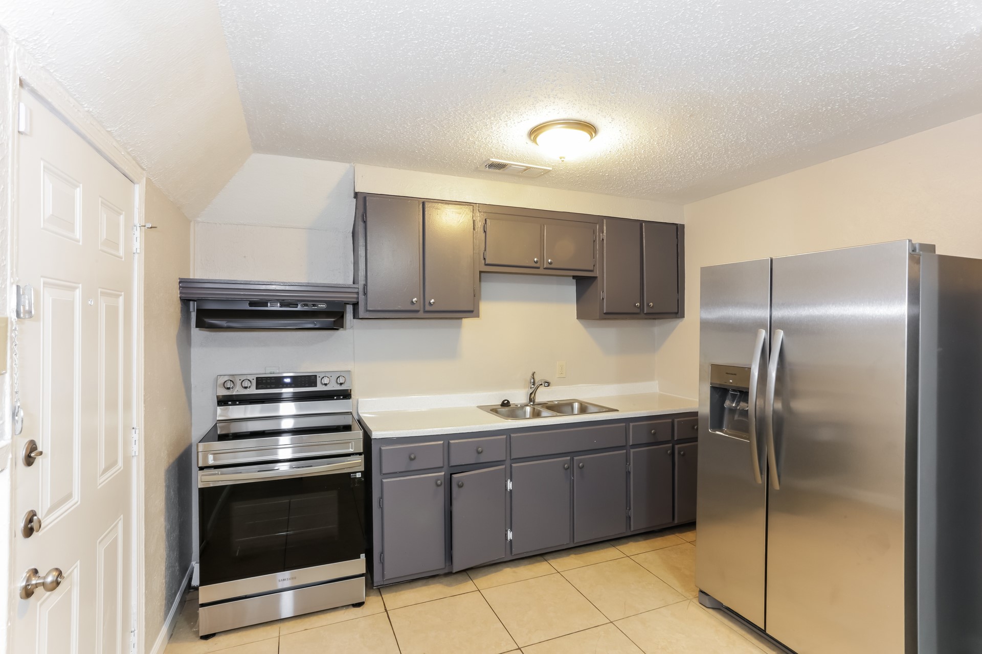 917 Montclair Drive Garland TX 75040