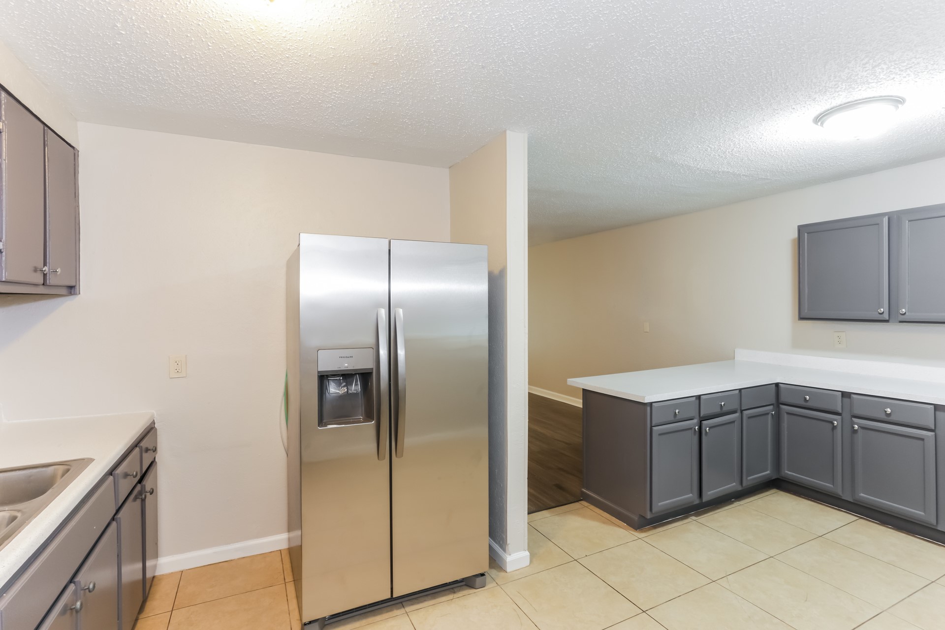 917 Montclair Drive Garland TX 75040