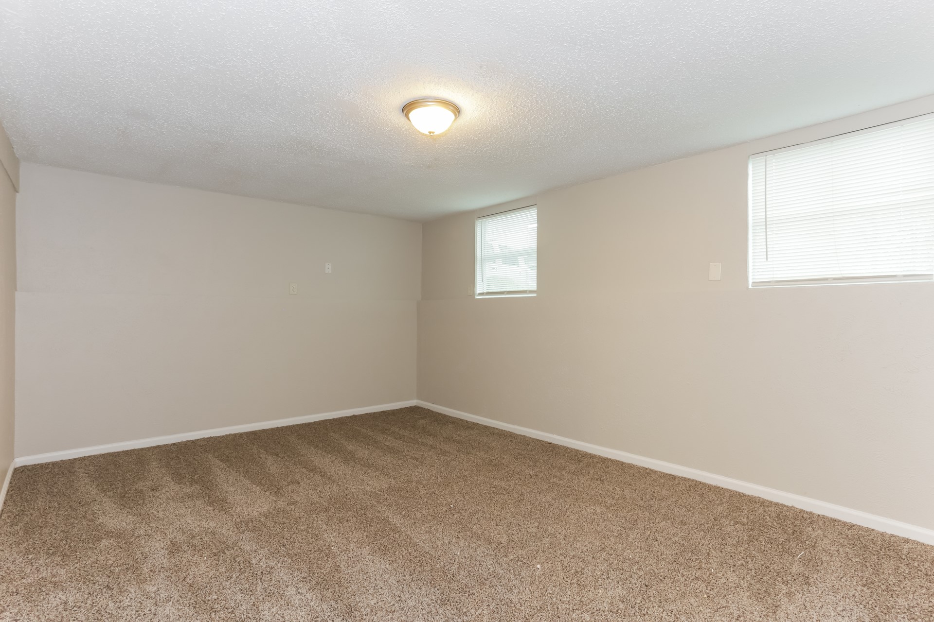 917 Montclair Drive Garland TX 75040