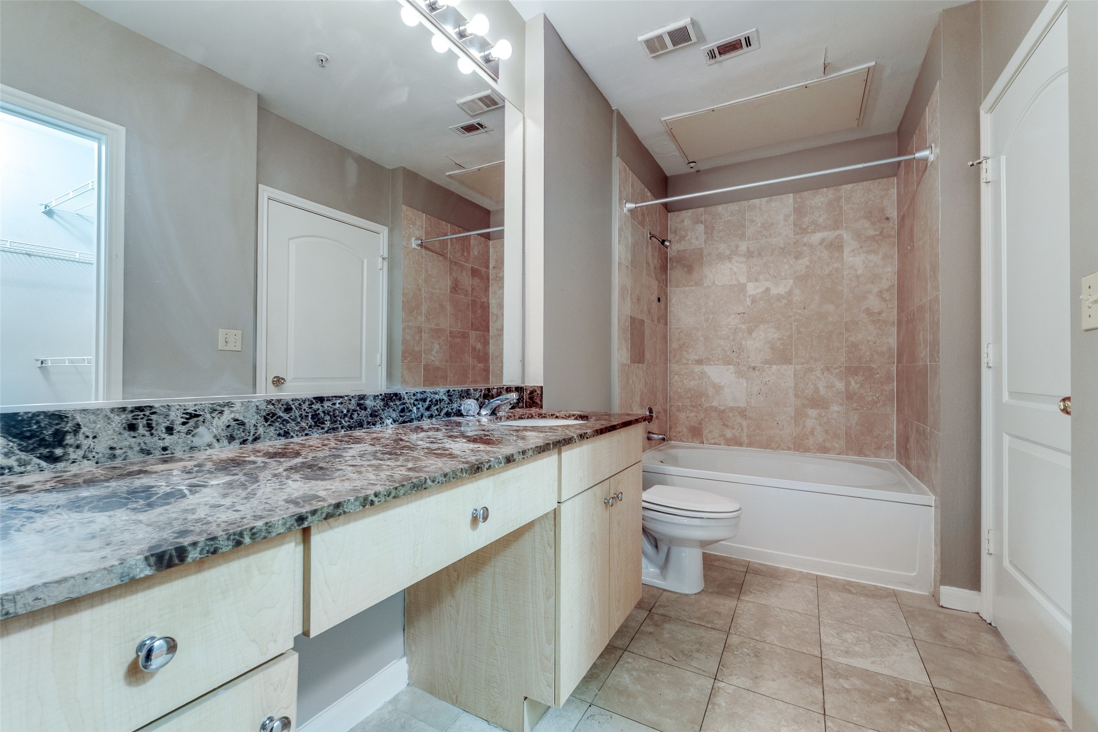 3225 Turtle Creek Boulevard Dallas TX 75219