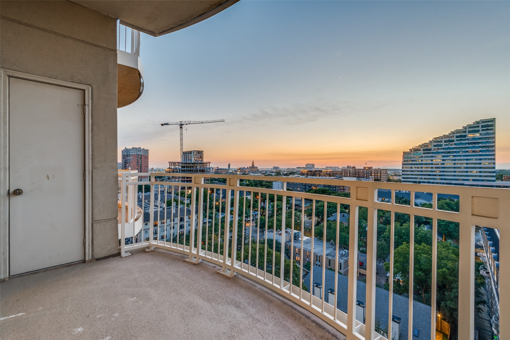3225 Turtle Creek Boulevard Dallas TX 75219
