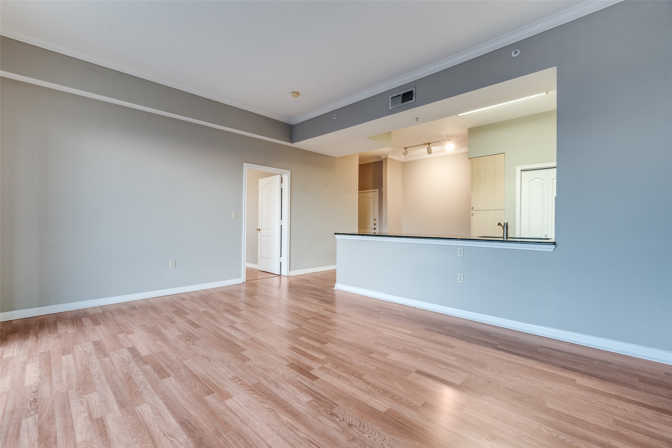 3225 Turtle Creek Boulevard Dallas TX 75219