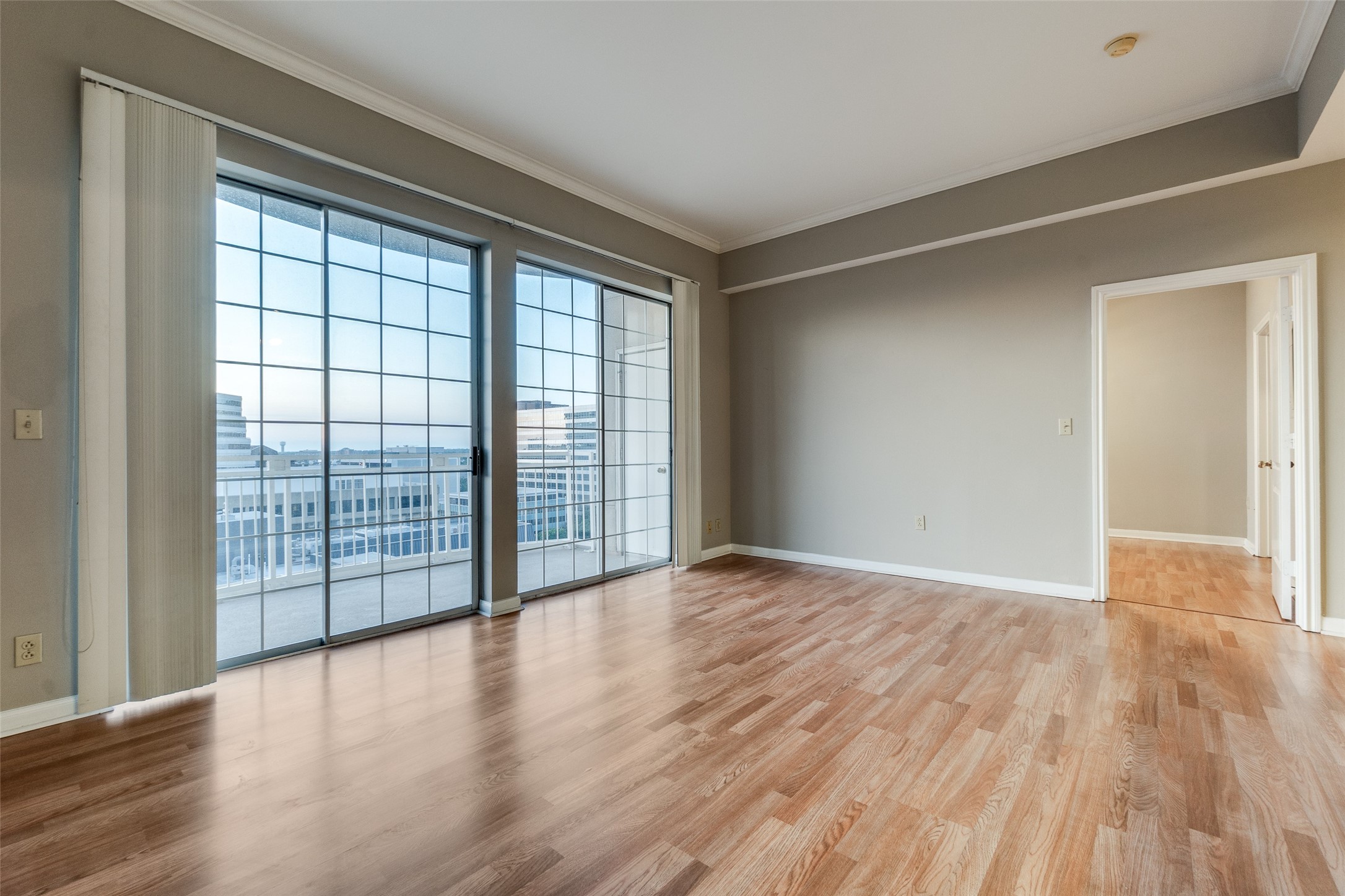 3225 Turtle Creek Boulevard Dallas TX 75219
