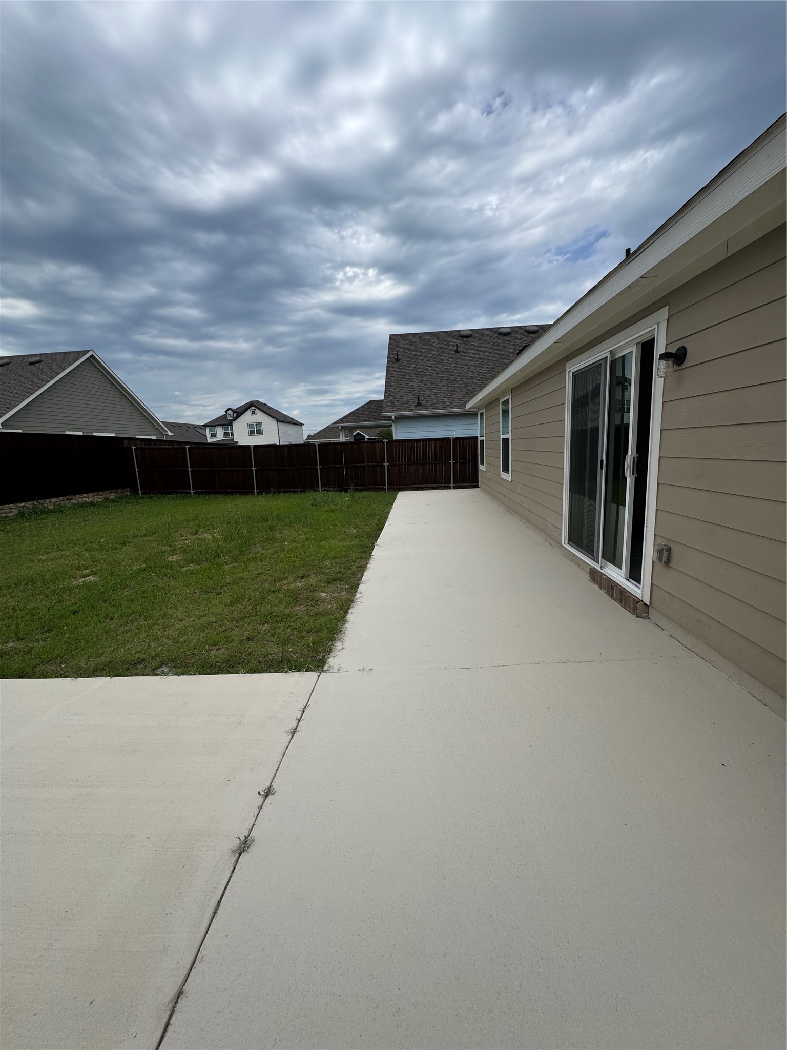 102 Rock Creek Lane Terrell TX 75160
