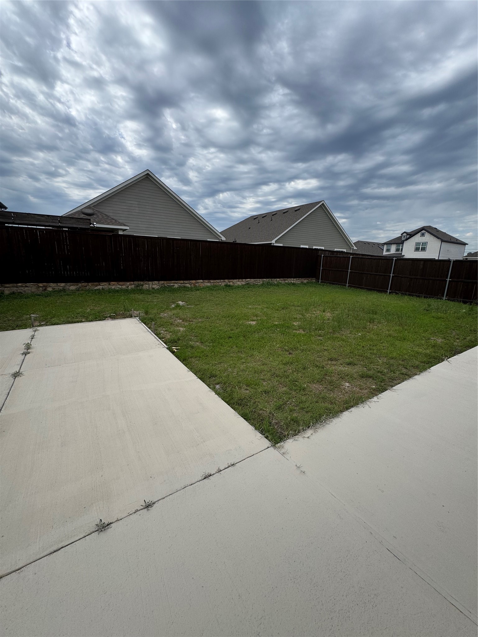 102 Rock Creek Lane Terrell TX 75160