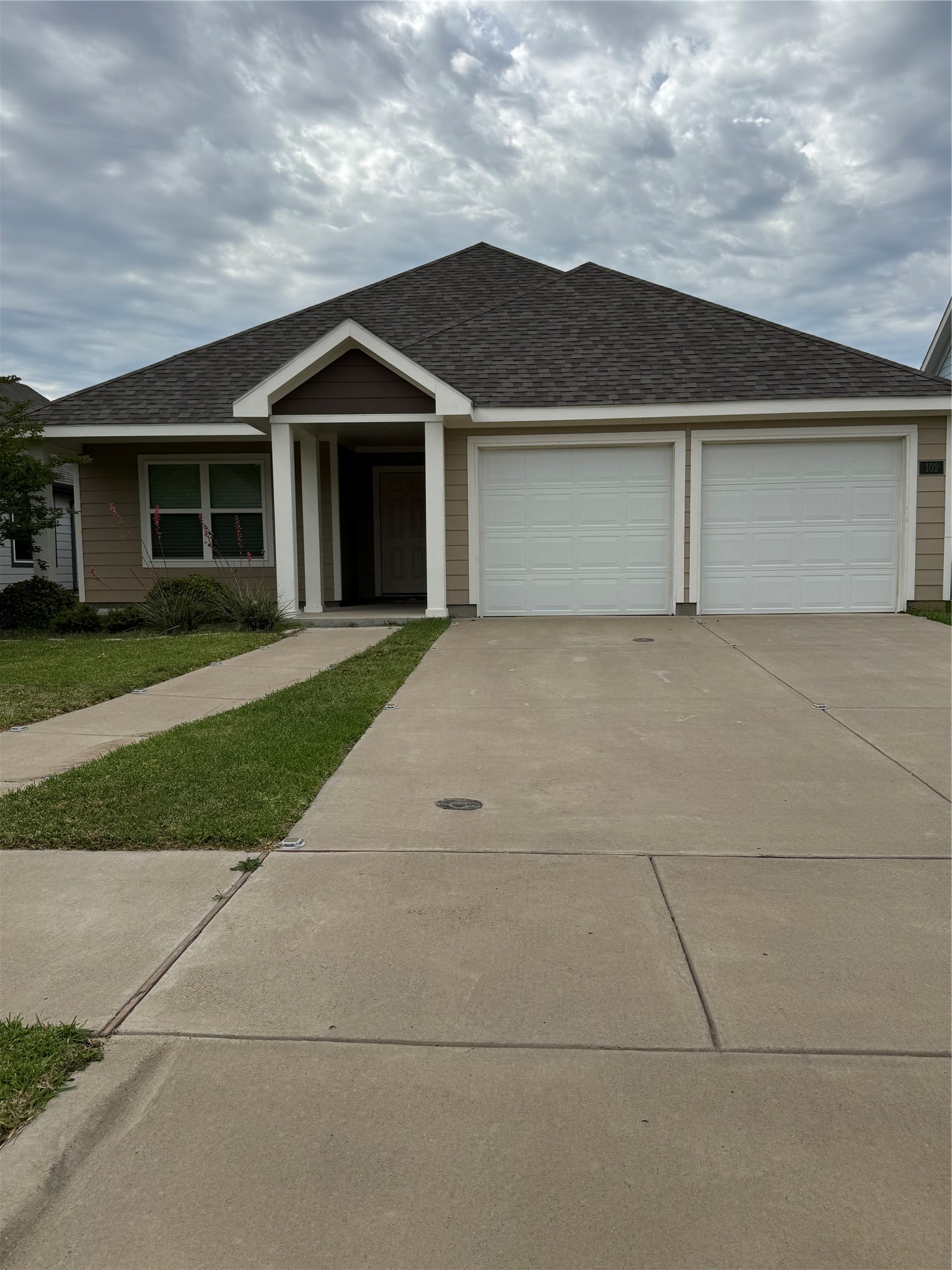 102 Rock Creek Lane Terrell TX 75160