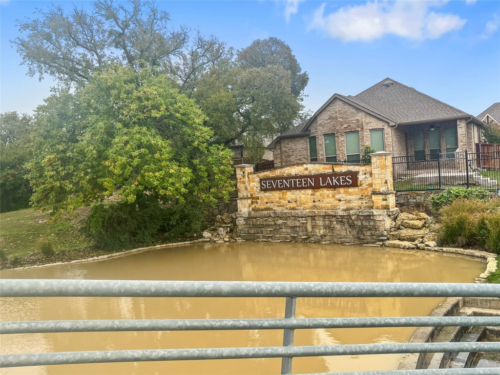 4501 Duck Creek LaneFort Worth, TX 76262Rental Price: $2,850 photo 3