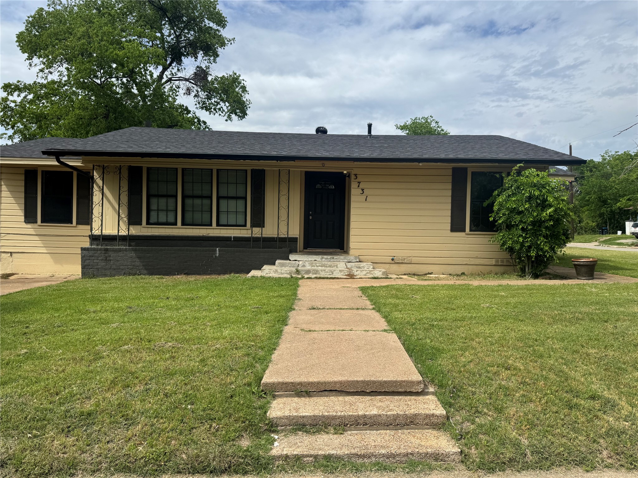 3731 Avenue M Fort Worth TX 76105