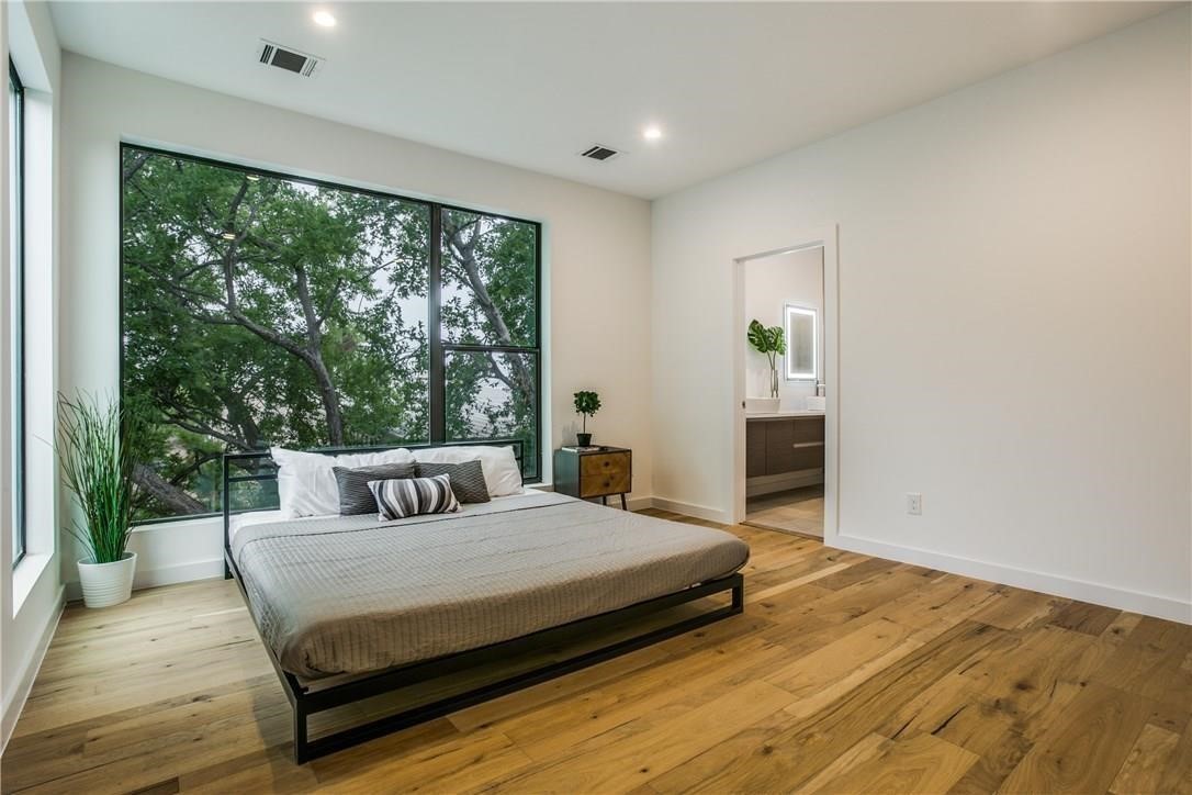 2627 Kimsey Drive Dallas TX 75235